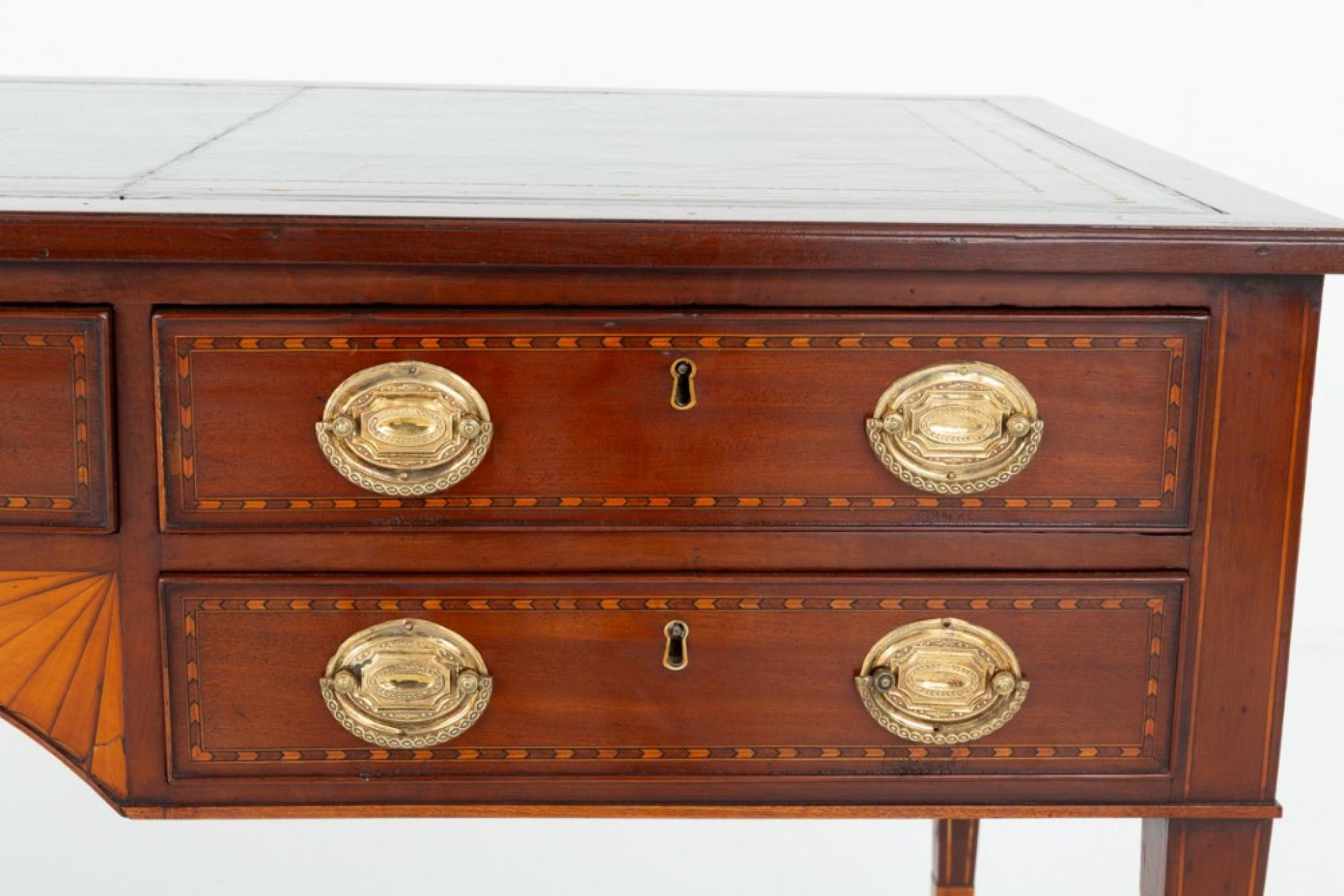 Fin du 20e siècle Bureau géorgien d'époque Table à écrire Acajou en vente