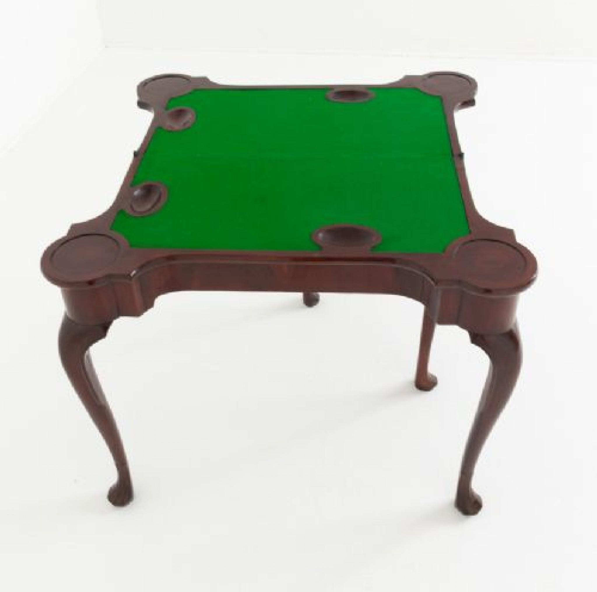 Mesa de Juegos Georgiana de Época Juegos de Caoba Antigua en venta 2