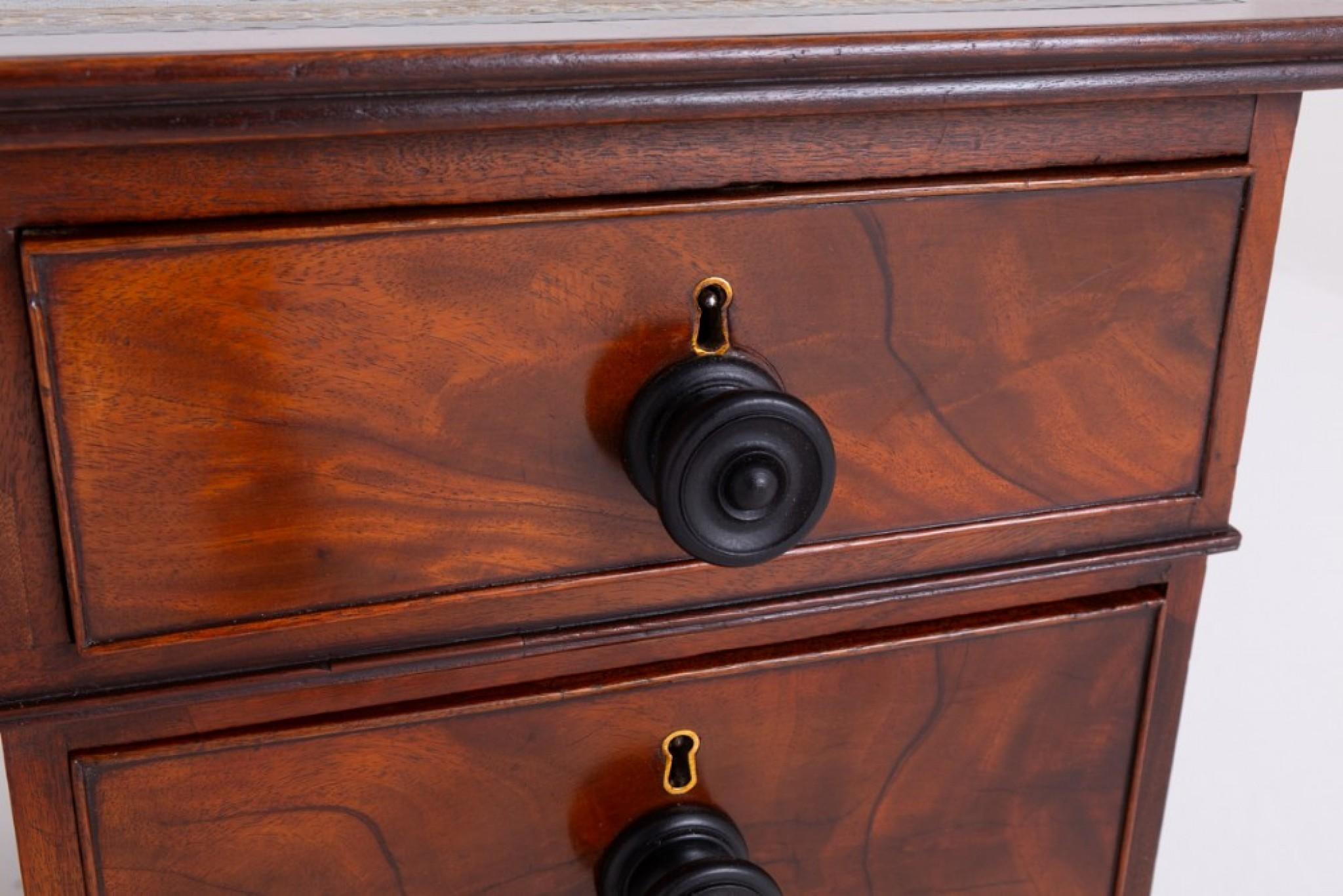 Period Georgian Partners Desk Mahogany Writing Table In Good Condition In Potters Bar, GB