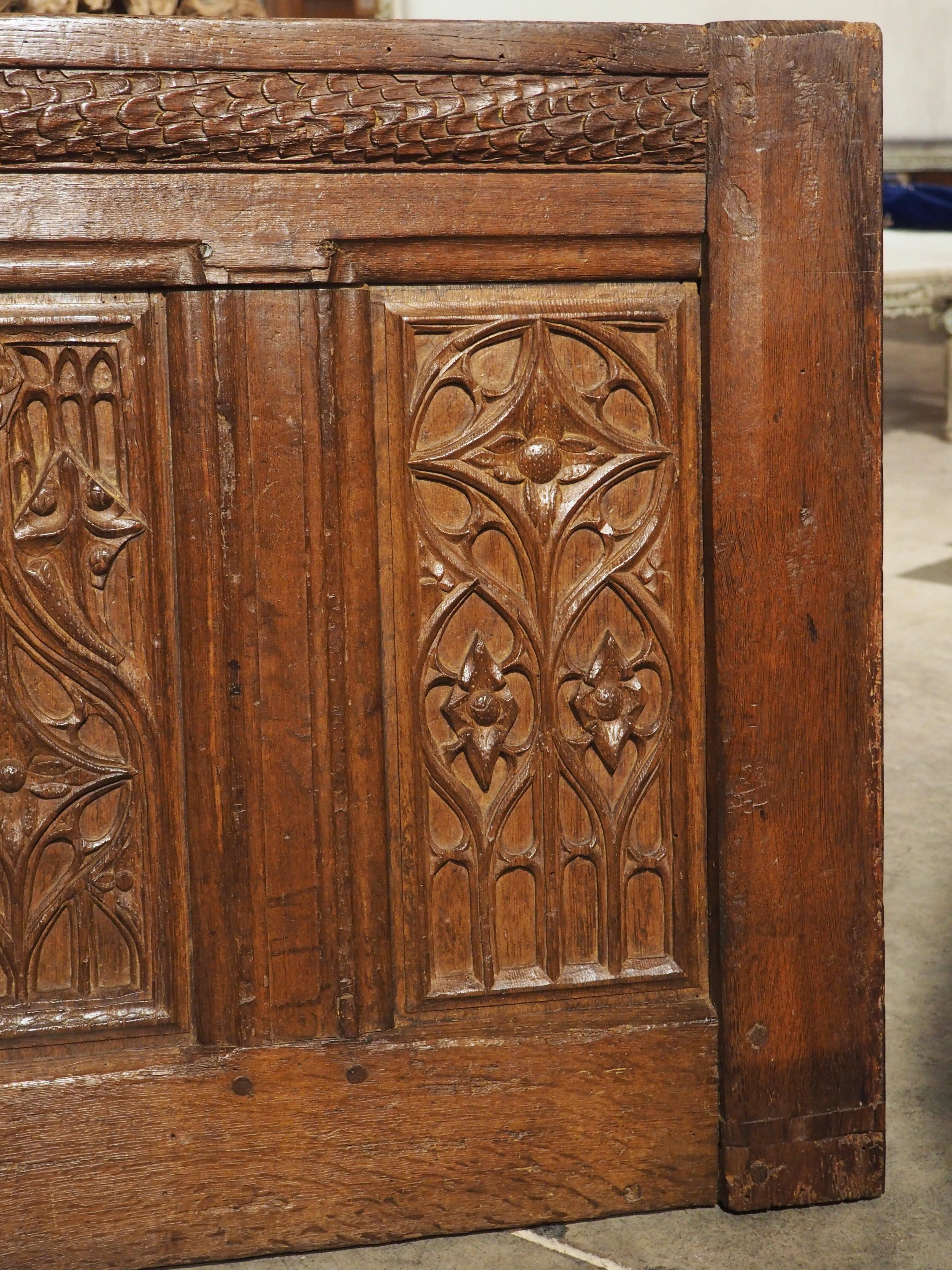 Period Gothic Oak Trunk or Chest Façade from Picardie France, circa 1550 In Good Condition For Sale In Dallas, TX