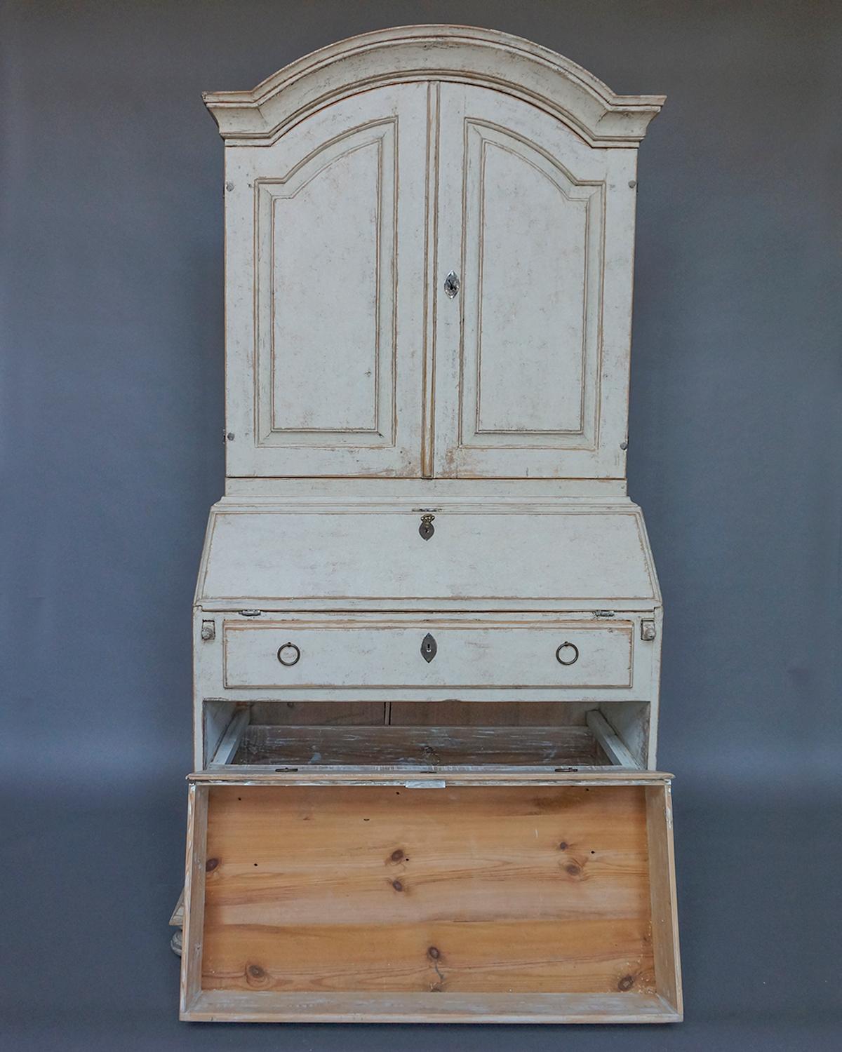 Painted Period Gustavian Secretary with Library