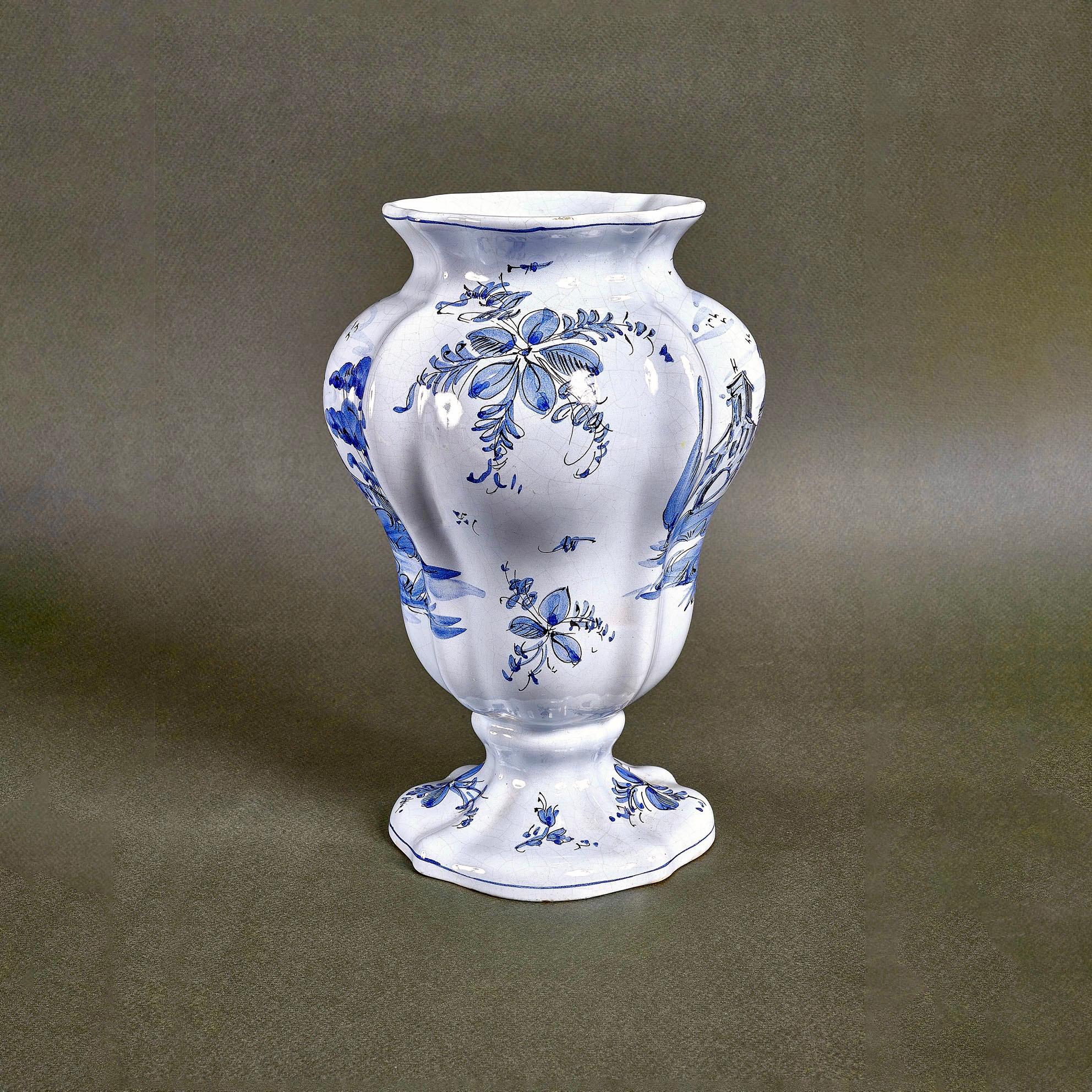 Zeitraum Italienisch signiert Keramik handgemalte Vase Cantagalli (Neorenaissance) im Angebot