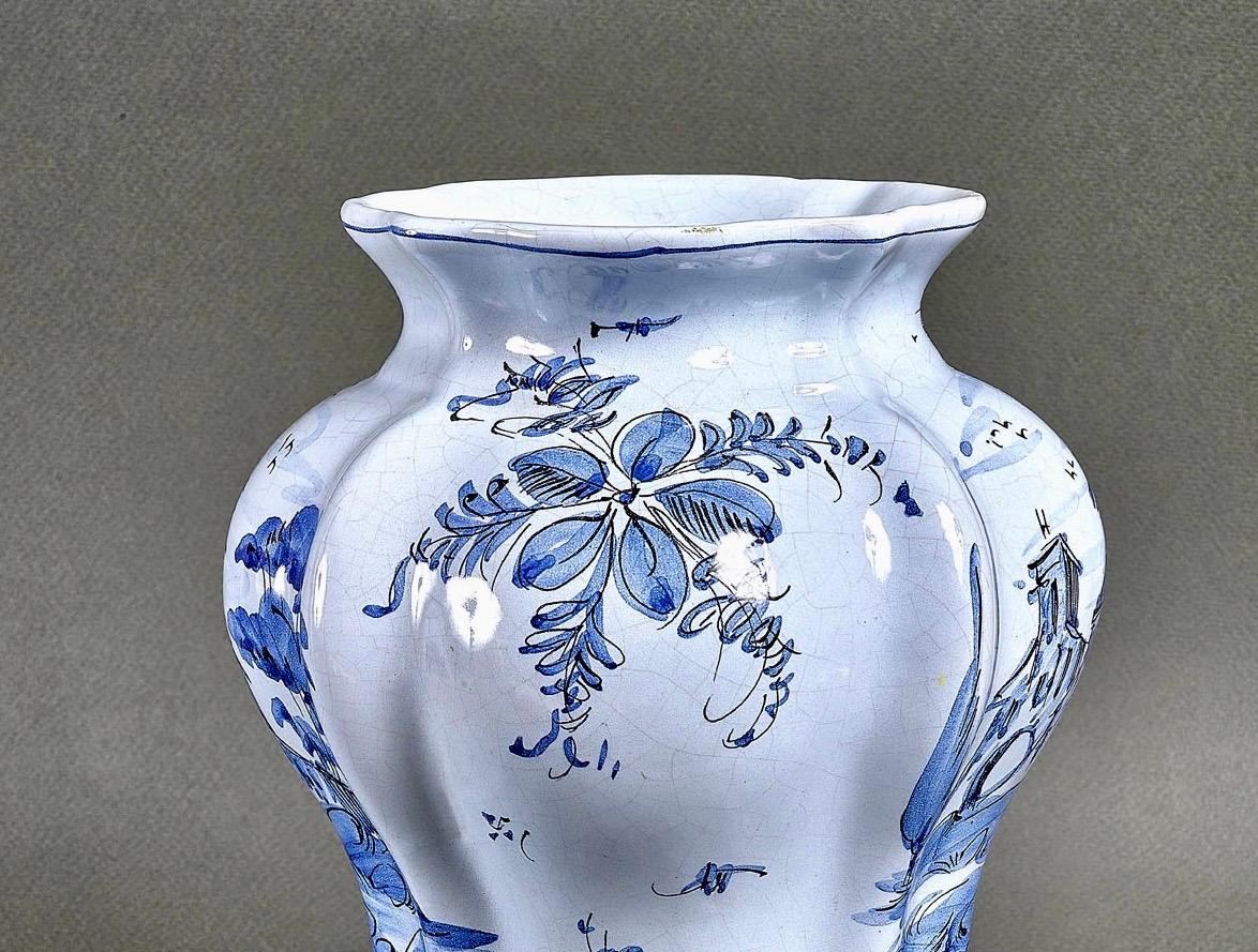 Zeitraum Italienisch signiert Keramik handgemalte Vase Cantagalli (19. Jahrhundert) im Angebot