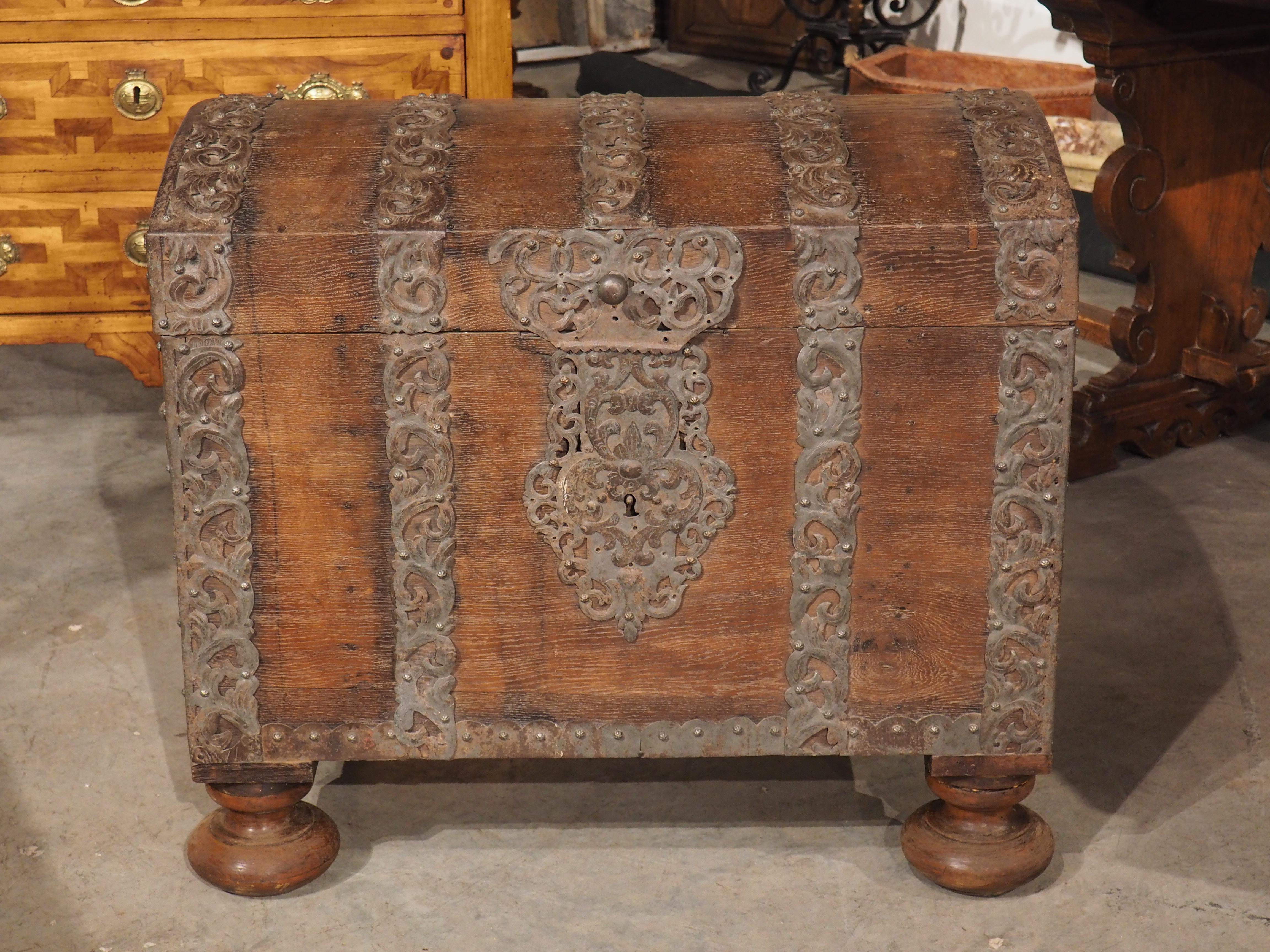 Period Louis XIV Oak and Iron Domed Trunk, Northeast France, Circa 1700 In Good Condition For Sale In Dallas, TX