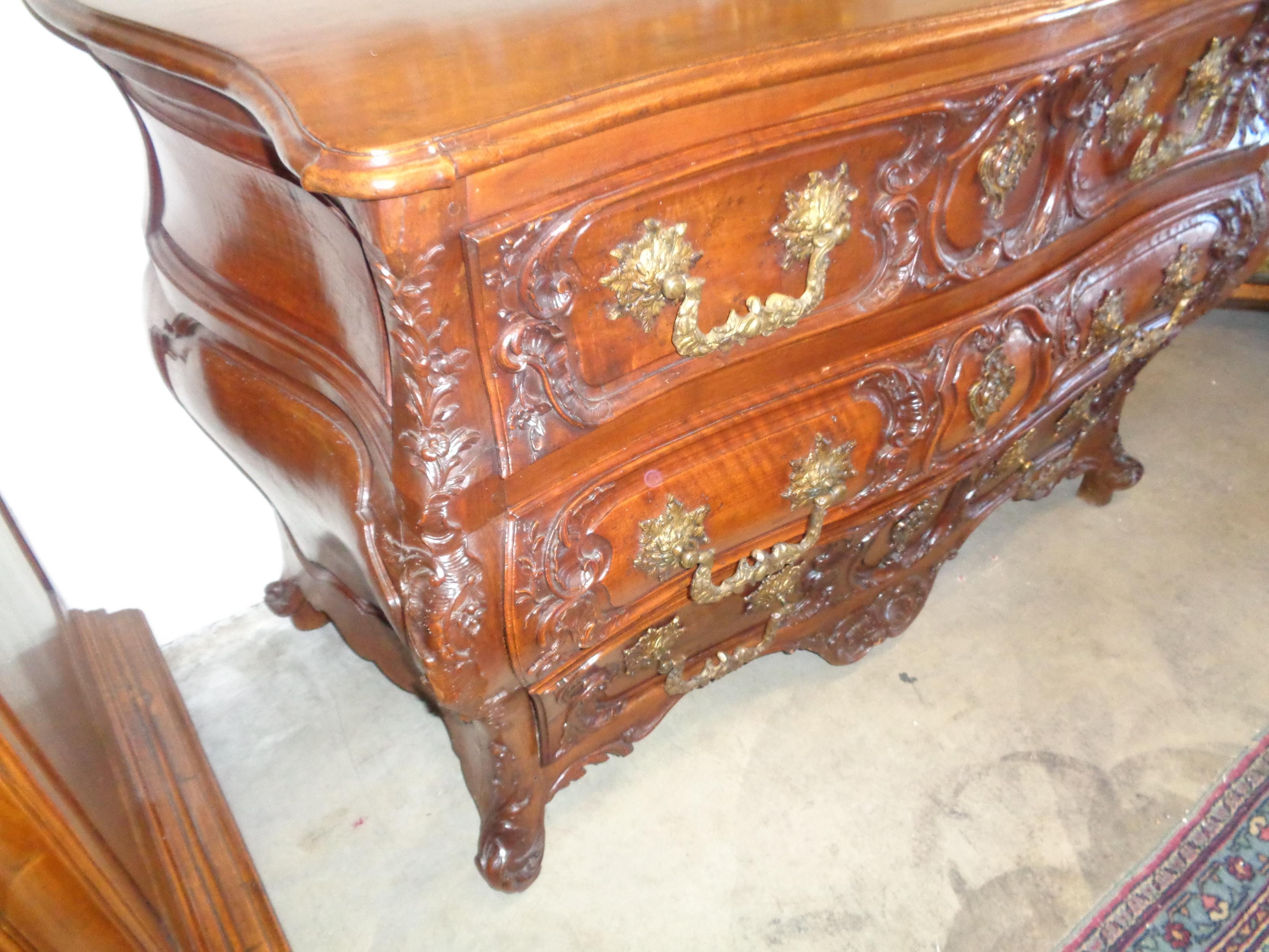 Period Louis XV Chateau French Walnut Lyonnaise Commode For Sale 2