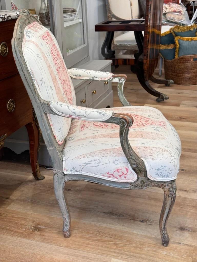 18th Century and Earlier Period Louis XV polychrome Fauteuil Upholstered in Penny Morrison For Sale