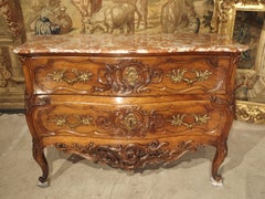 Period Louis XV Walnut Wood Commode ‘Sauteuse’ from Nimes, France, circa 1740