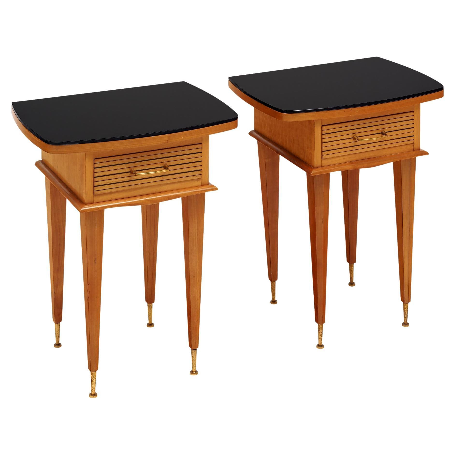 Tables d
appoint françaises d
époque du milieu du siècle en vente