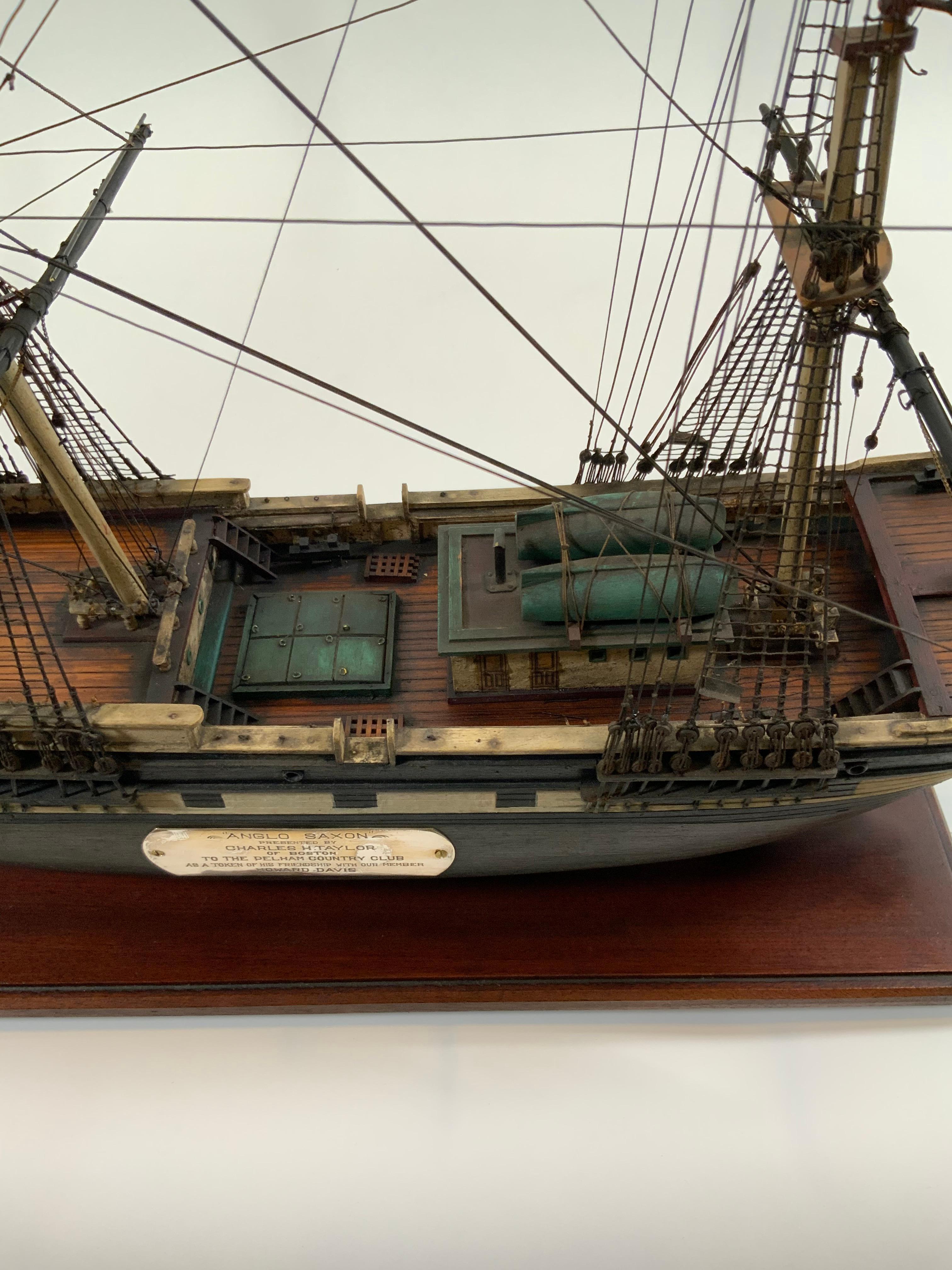 Period Model of the Packet Anglo Saxon In Excellent Condition For Sale In Norwell, MA