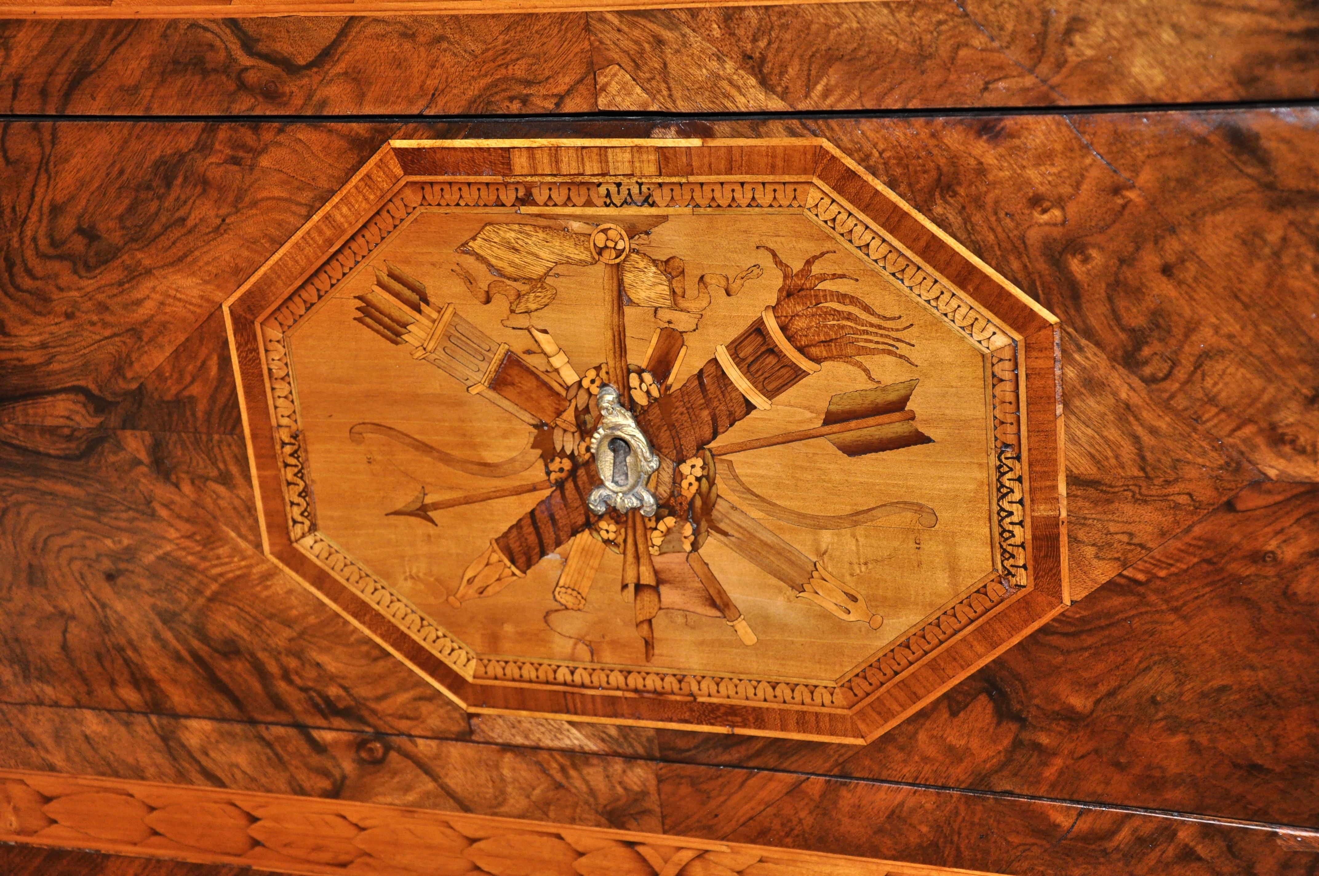 Period Neoclassical Walnut Marquetry Chest of Drawers in Style of Magglioni In Excellent Condition In Essex, MA