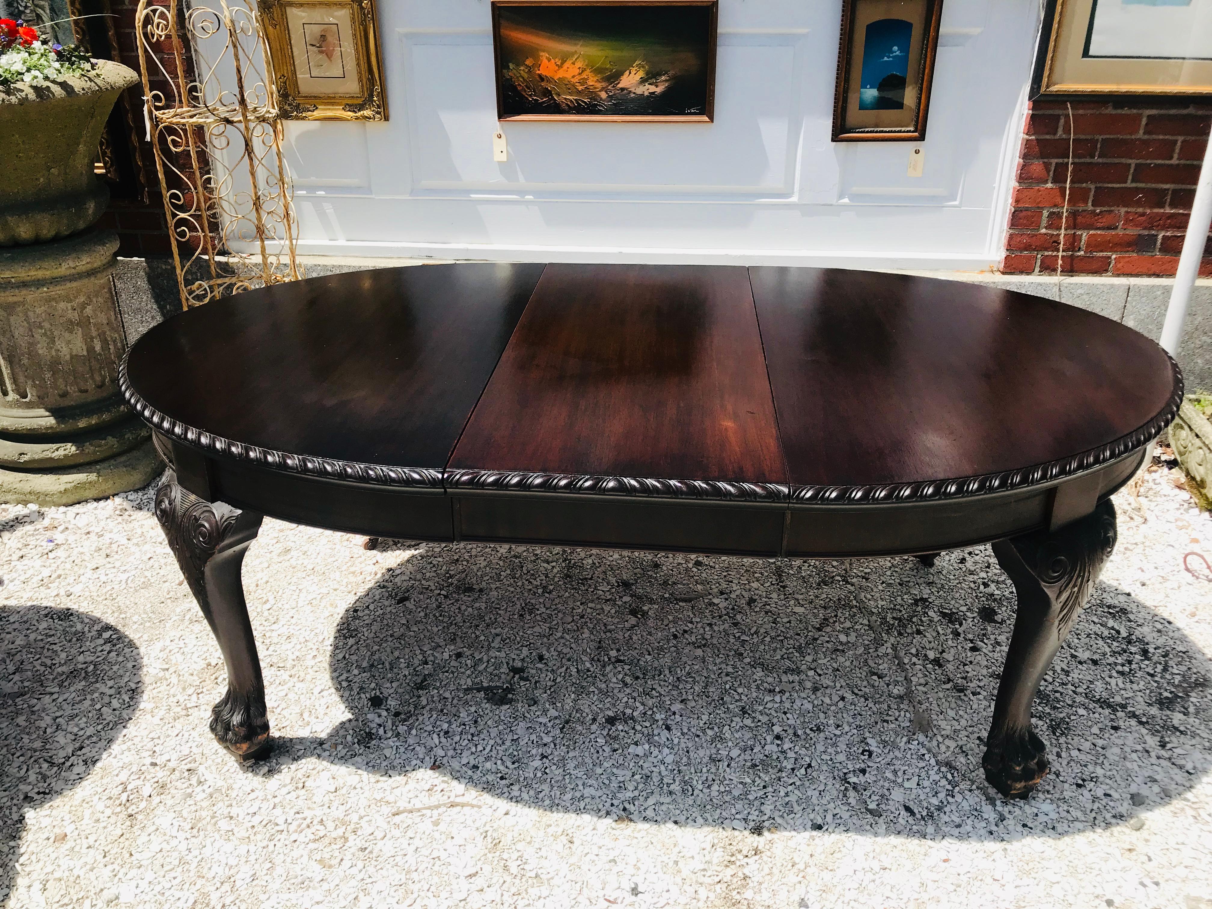 American Period New England Duncan Phyfe Dining Room Table, 1770
