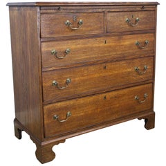 Period Oak Chest of Drawers in Remarkable Condition