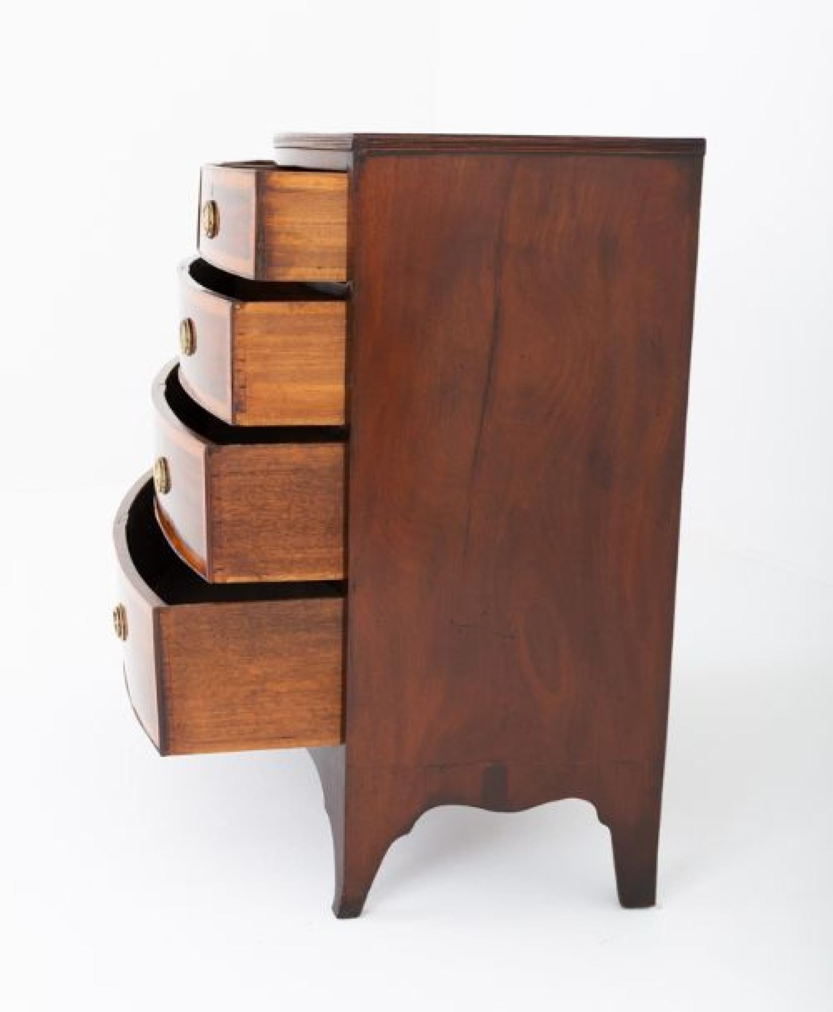 Mid-19th Century Period Regency Chest of Drawers Mahogany Bow Front 1830 For Sale