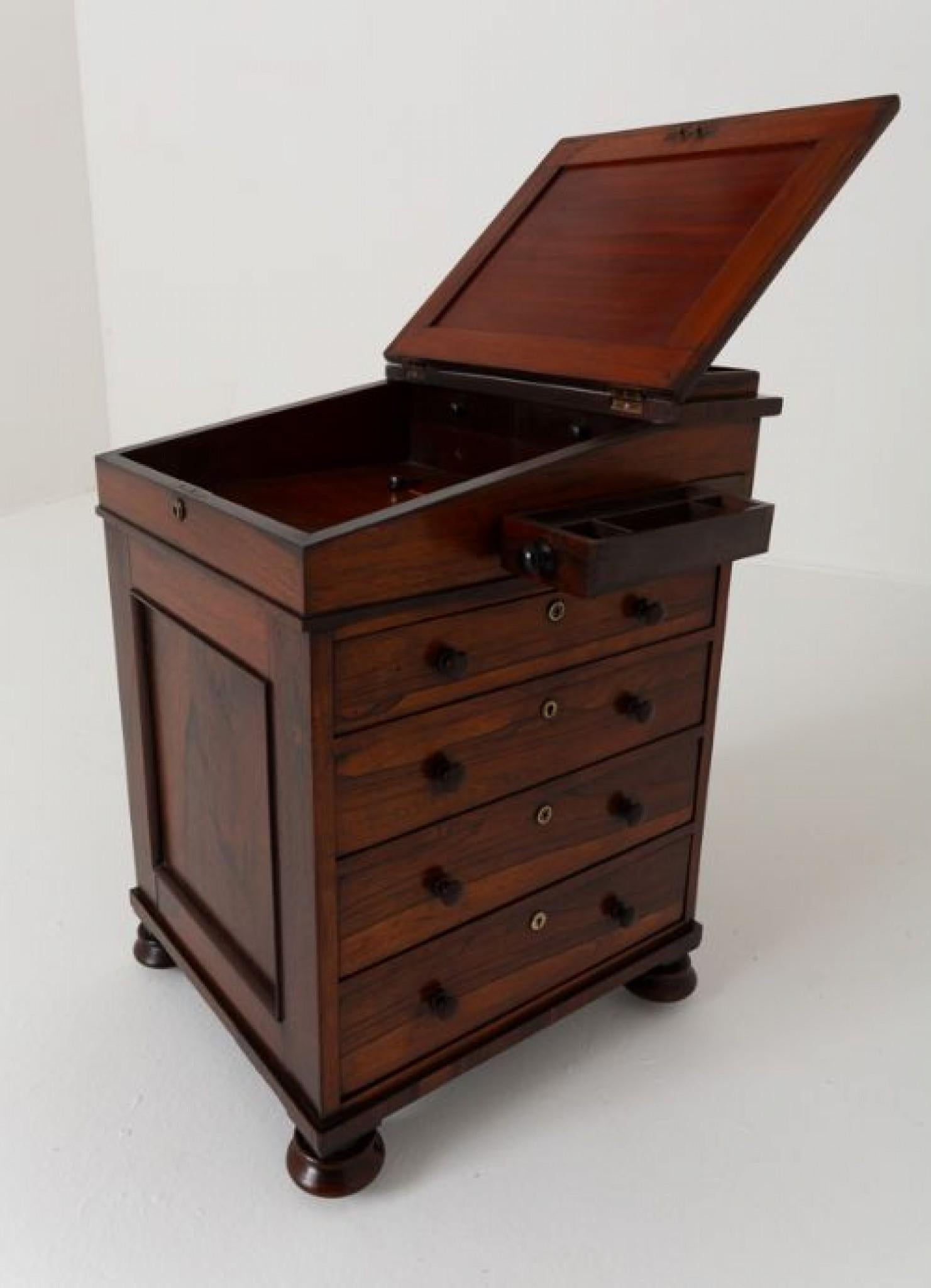 Fino al XVIII secolo Scrivania Davenport d'epoca Regency 1815 in vendita