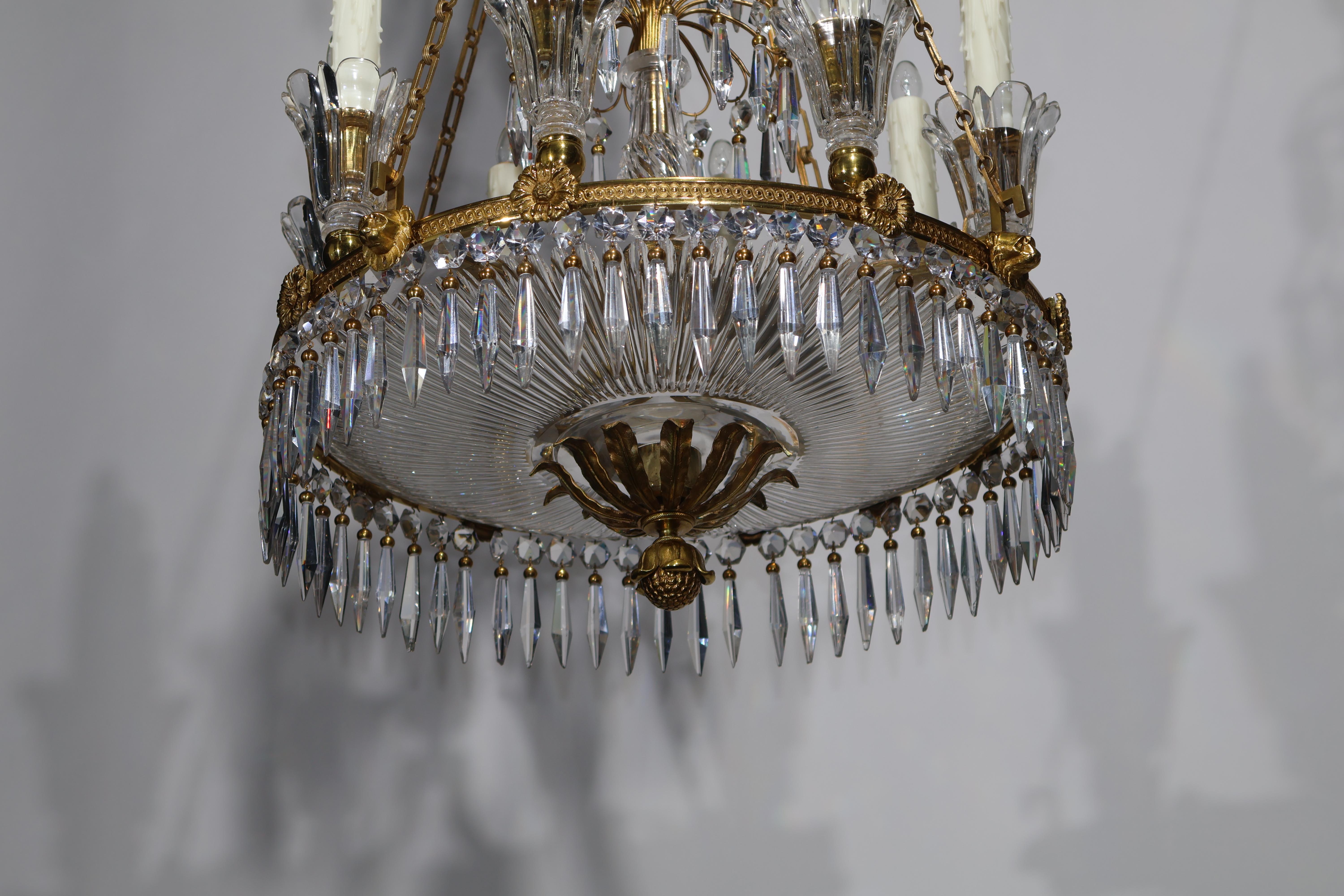 Anglais Plat d'époque Régence en bronze doré et cristal en vente