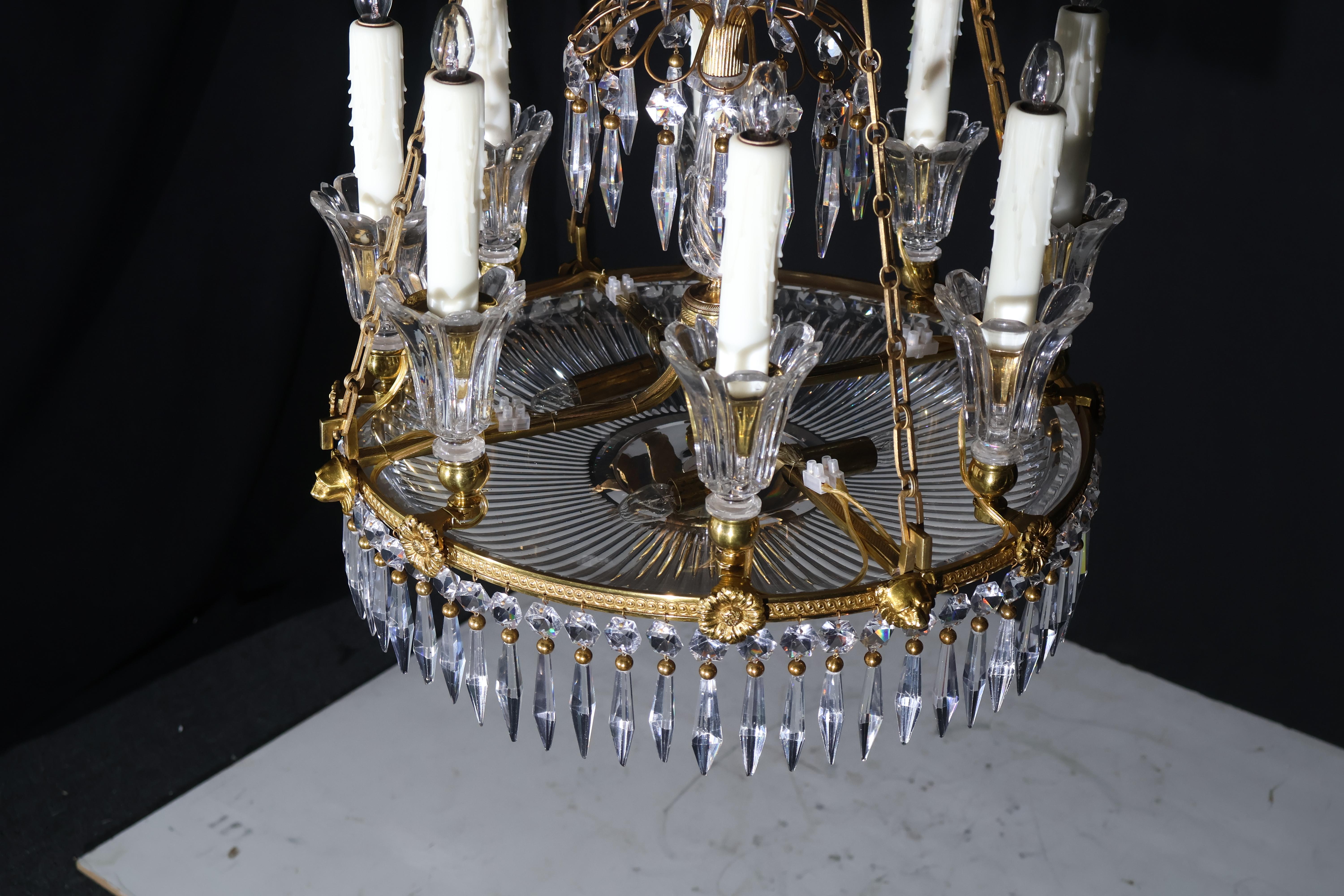 Doré Plat d'époque Régence en bronze doré et cristal en vente