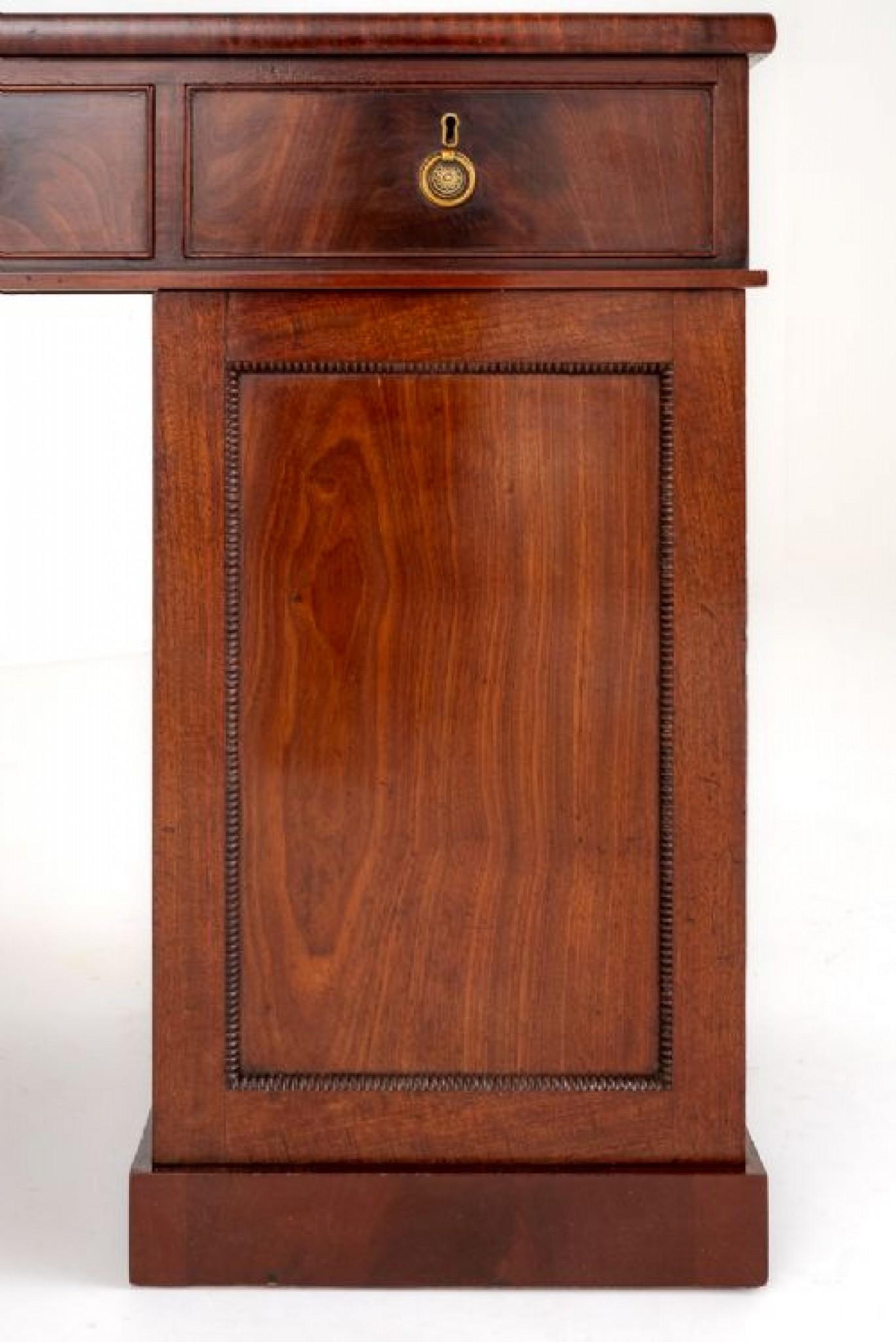 Regency Mahogany Sideboard.
This Sideboard Being of a Plain Form.
Standing Upon a Plinth Base.
The Sideboard Features 2 Panelled Doors Which Open to Reveal a Shelved Interior, 3 Oak Lined Drawers (note the fine dovetails) With Ring Pull Handles.
The
