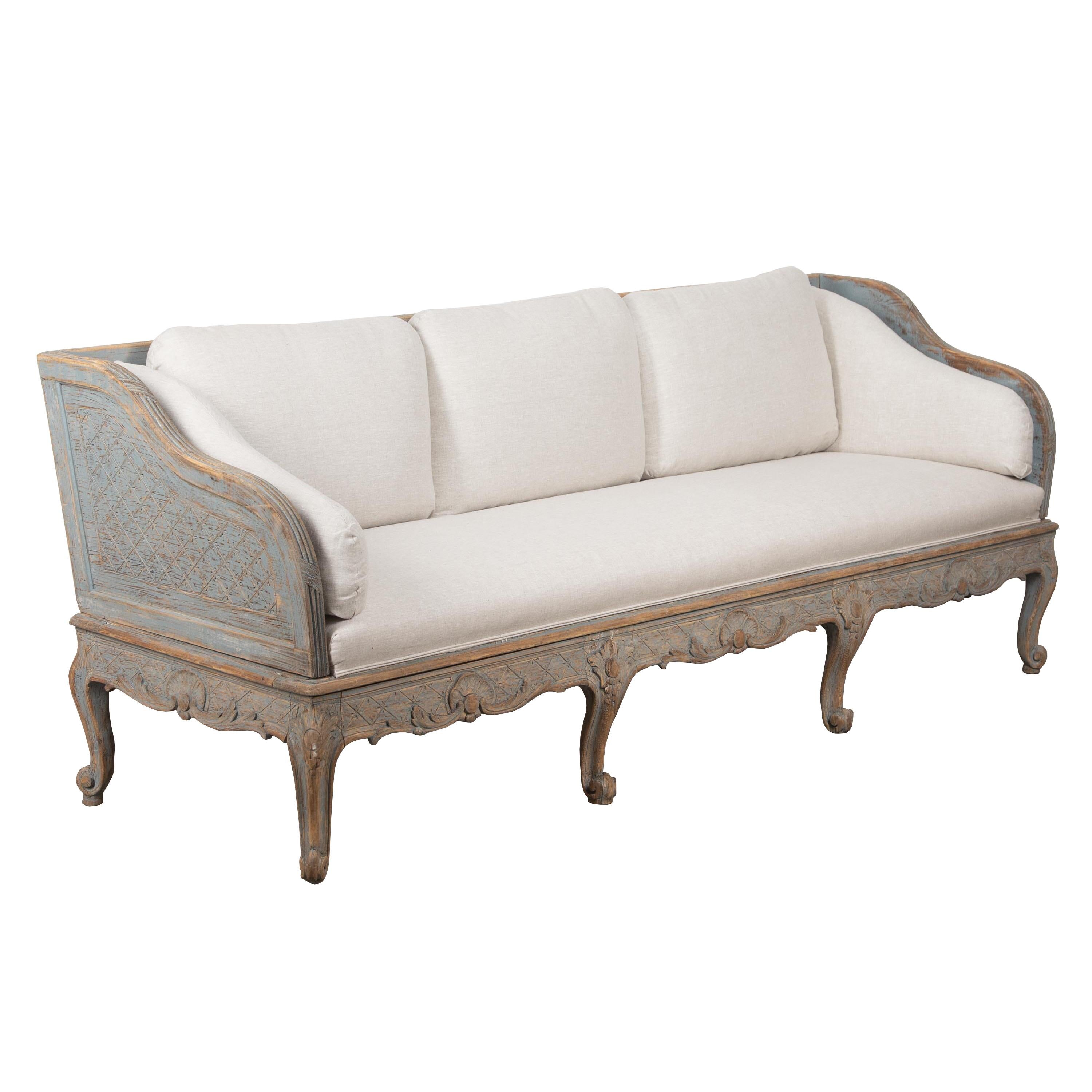 Period Rococo Sofa from Stockholm For Sale 1