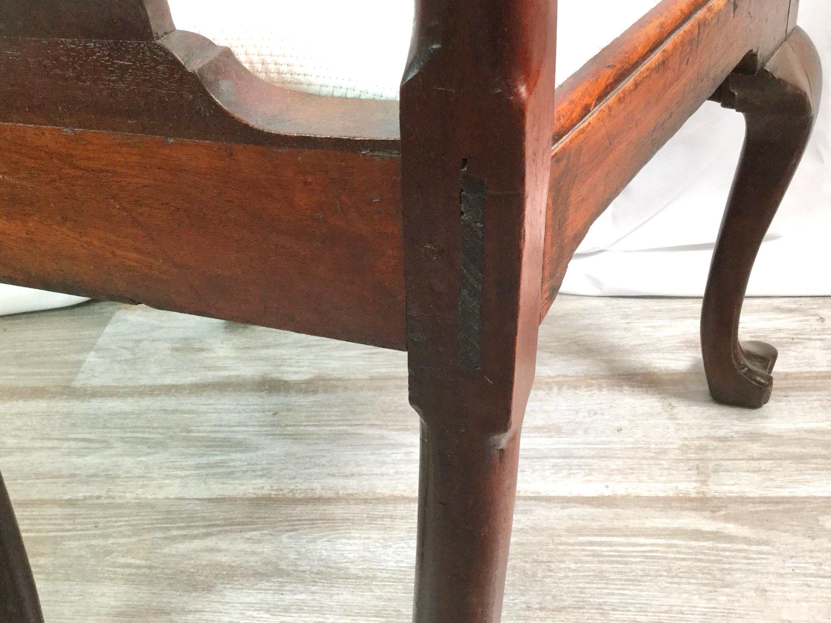 Fin du XVIIIe siècle Chaise d'appoint Philadelphie d'époque à trois pieds en acajou