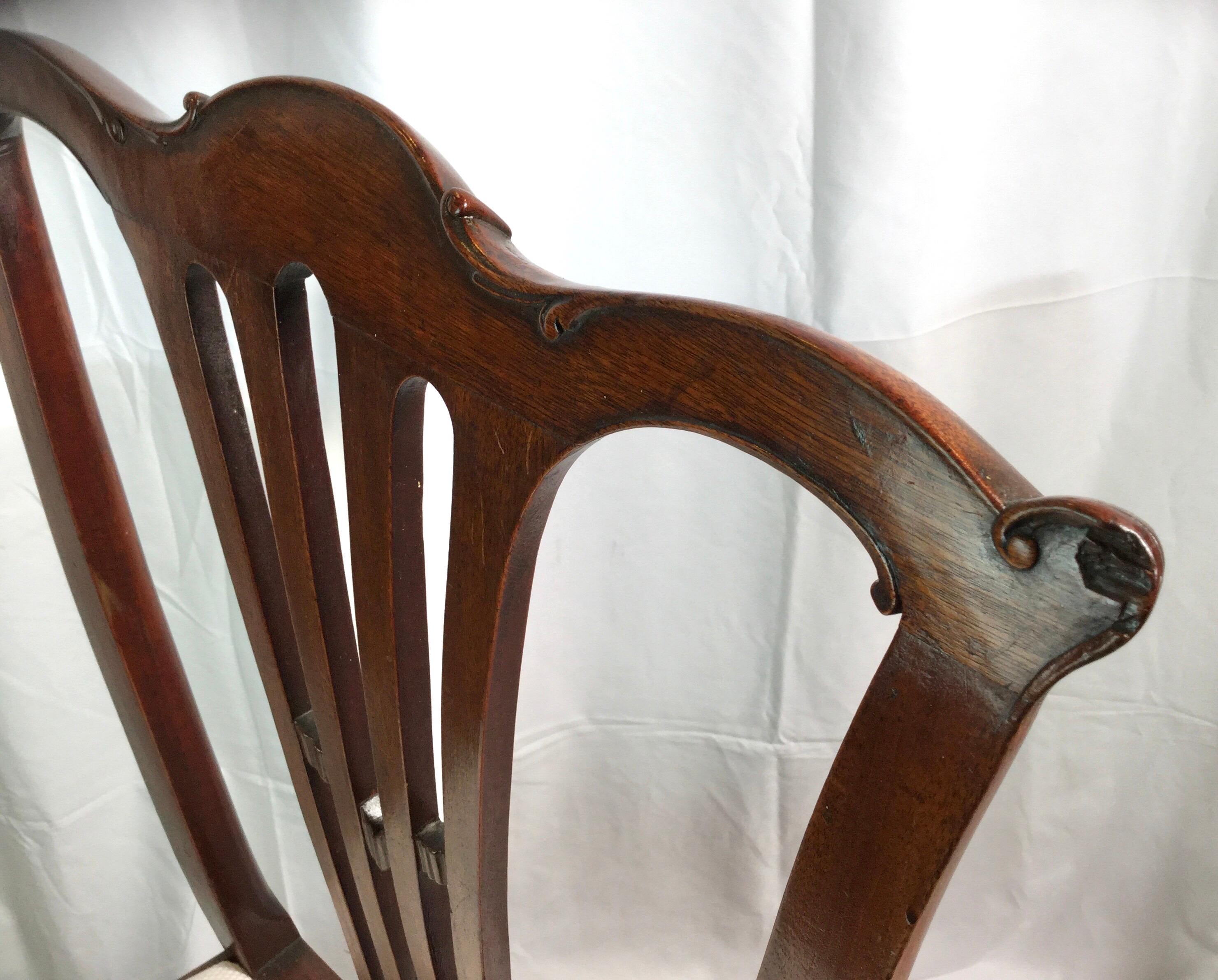 Acajou Chaise d'appoint Philadelphie d'époque à trois pieds en acajou