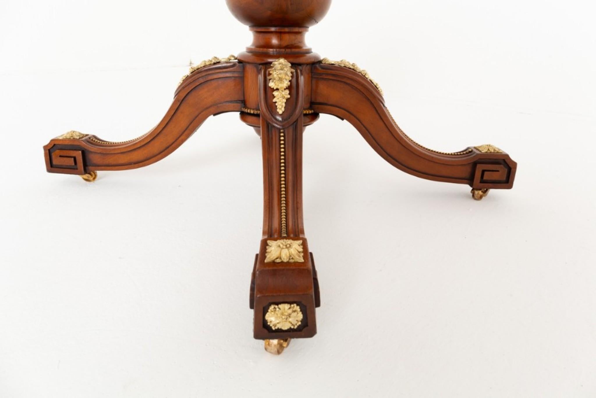 Exhibition quality burr walnut centre table.
Circa 1860
This stunning table is raised upon a quadra foil base with shaped legs.
The legs featuring ormolu mounts.
The table having a turned column.
The oval top of the table having the very best burr