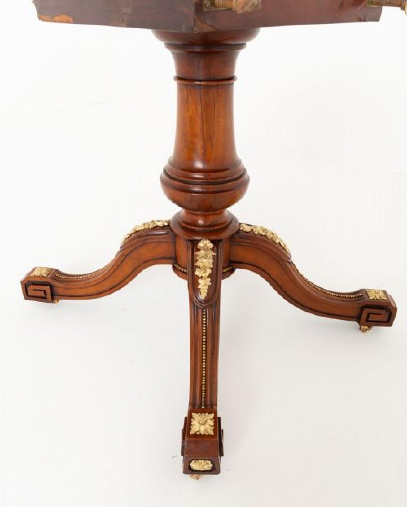 Mid-19th Century Period Victorian Centre Table Walnut 1860 For Sale