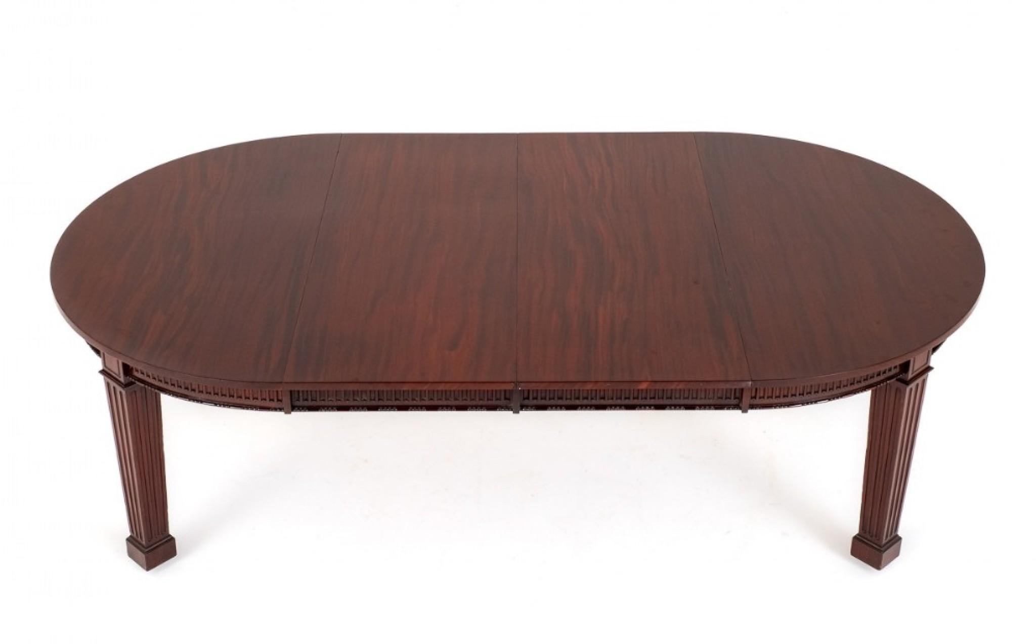 Period Victorian Dining Table Extending Mahogany 2 Leaf For Sale 3