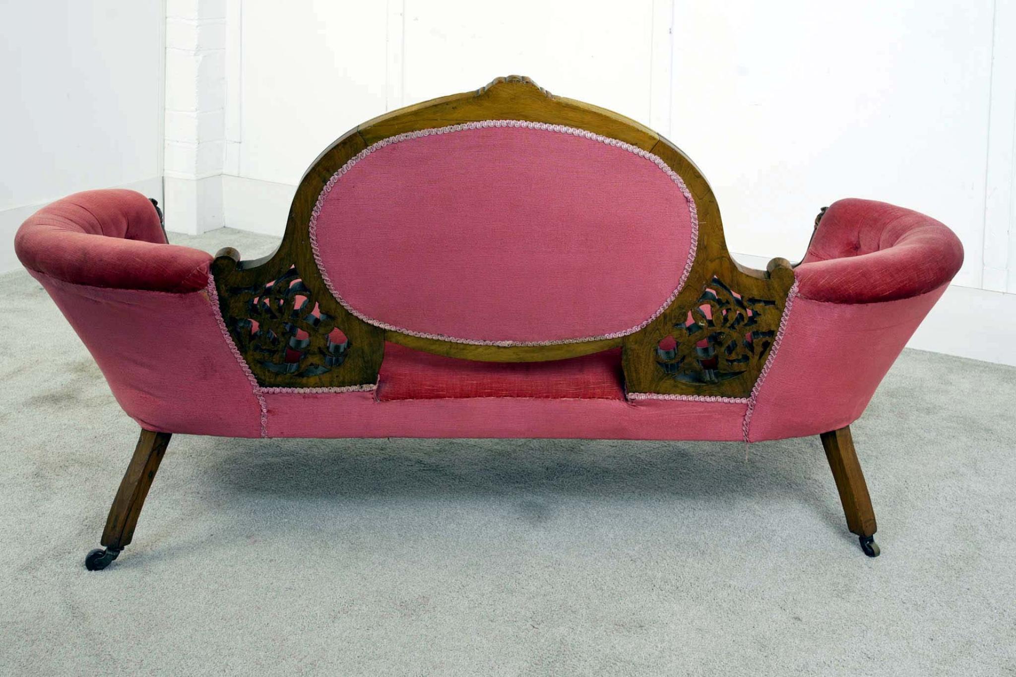 Late 19th Century Period Victorian Settee Walnut Couch 1880 For Sale