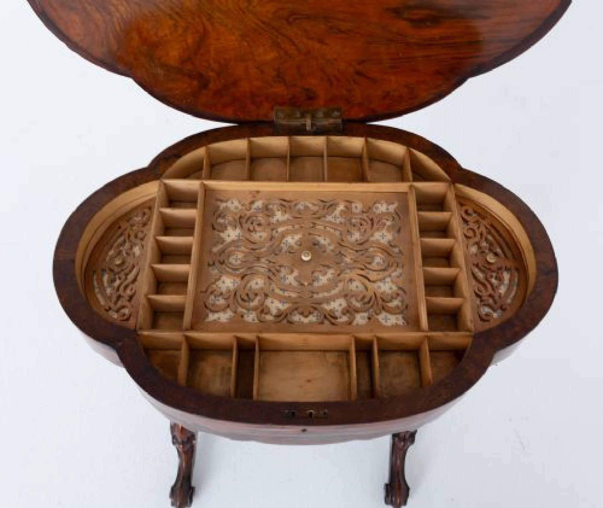 Tavolo da cucito d'epoca vittoriana in radica di noce 1860 in vendita 1