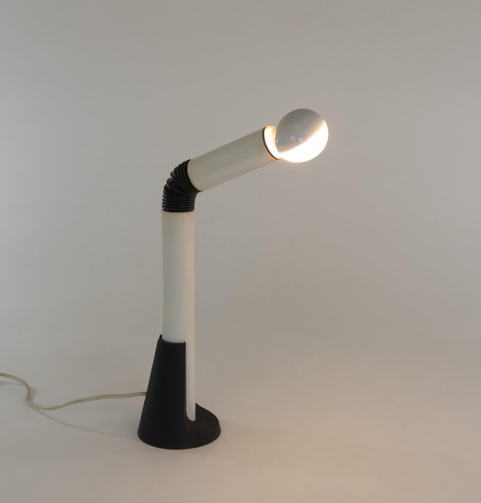 Periscopio Tischleuchte mit Stehleuchte von Danilo und Corrado Aroldi für Stilnovo, 1967.

Beschreibung im Stillovo-Katalog Nr. 30: 