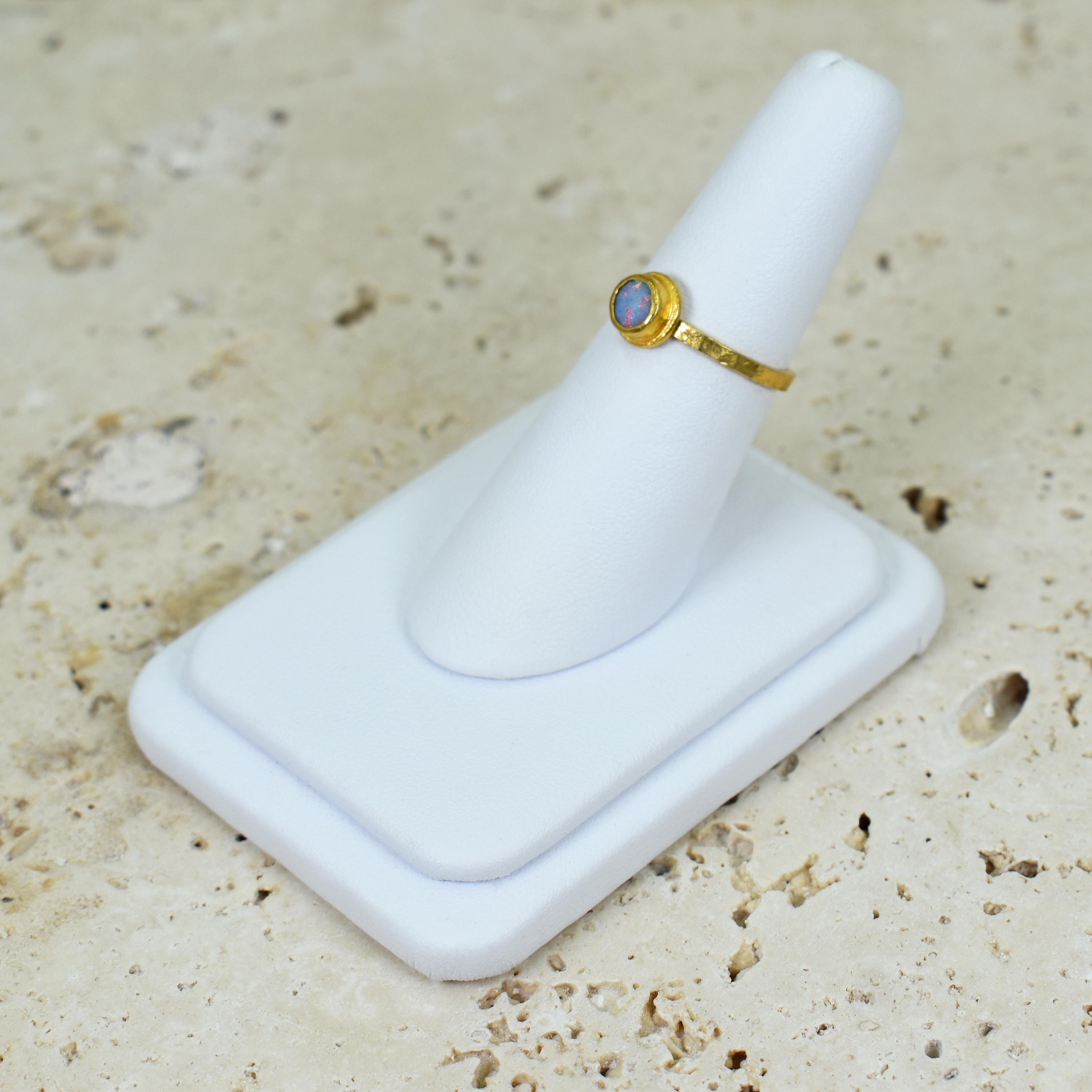 Cabochon Periwinkle Australian Opal 22 Karat Gold Solitaire Ring For Sale