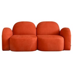 Perk Zweisitzer-Sofa mit seitlichen Ablagefächern - Organic Modern Form