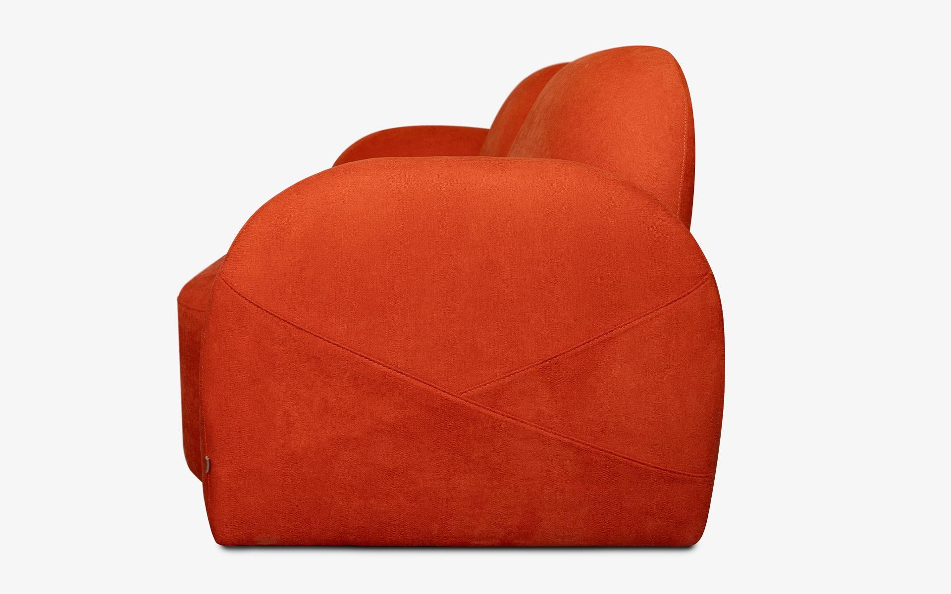 Perk Two-Seater Sofa with Side Storage Pockets – Organic Modern Form In New Condition For Sale In İSTANBUL, TR