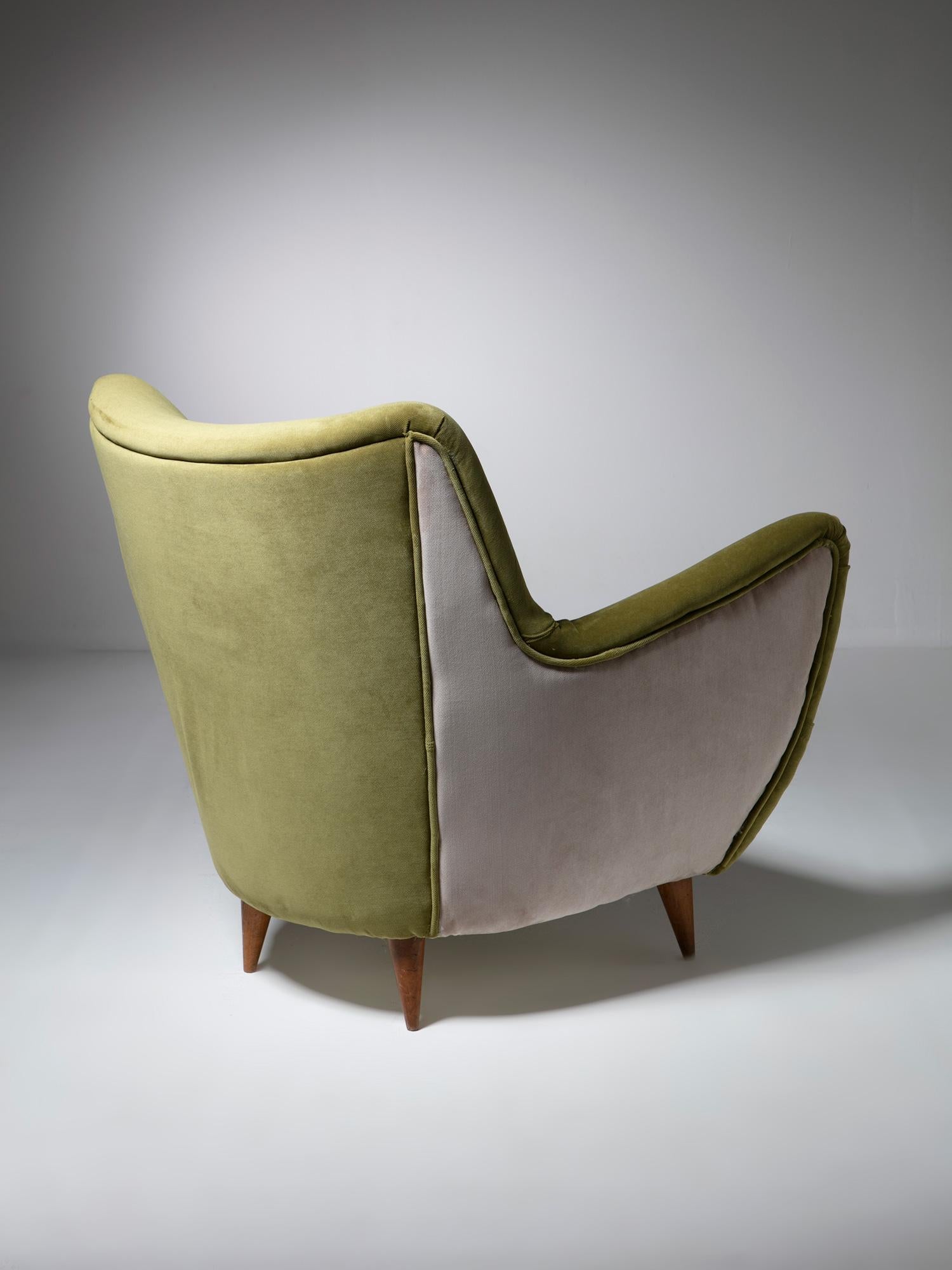 Cozy Perla armchair by Guglielmo Veronesi for Isa, Bergamo.
Green and white covering.
 