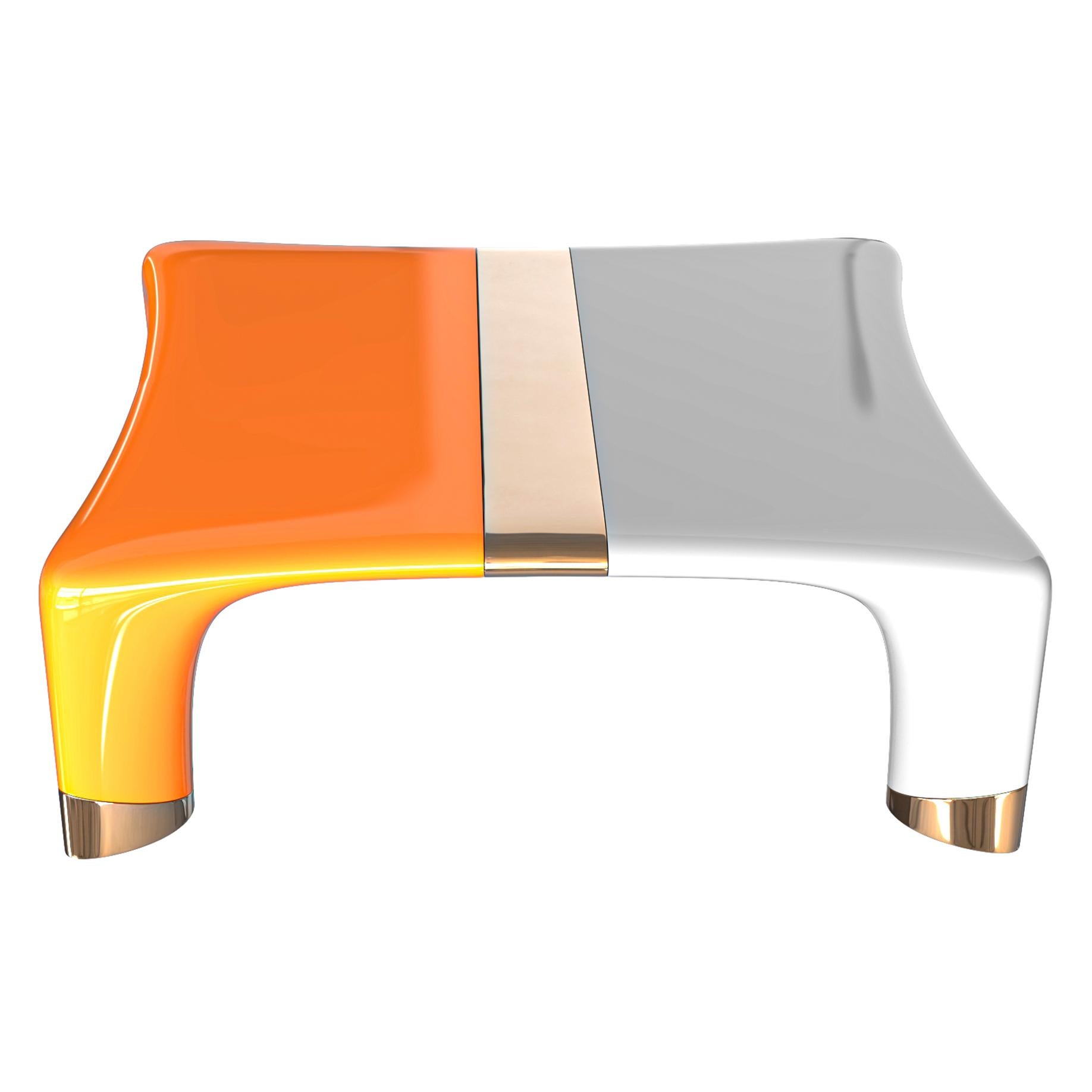 Turc Table basse Perla avec détails en acier inoxydable et bronze, faite à la main, Istanbul en vente