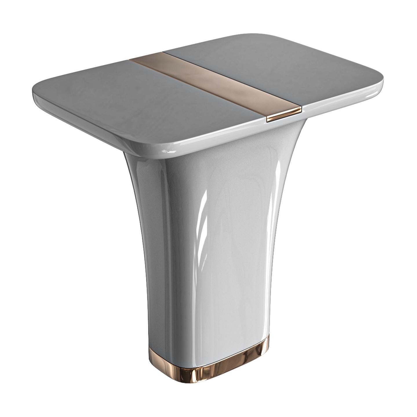 Table d'appoint Perla en acier inoxydable et détails en bronze, faite à la main, Istanbul en vente 4