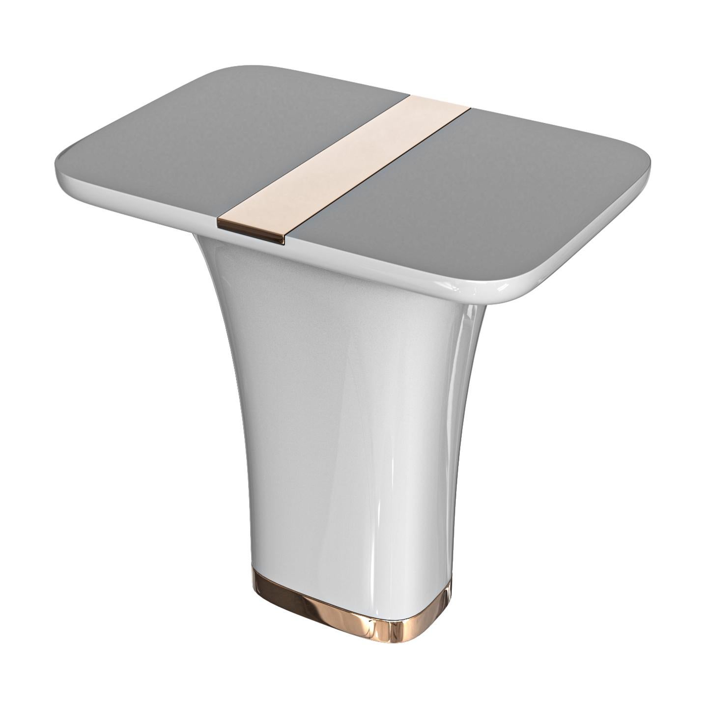 Bronze Table d'appoint Perla en acier inoxydable et détails en bronze, faite à la main, Istanbul en vente