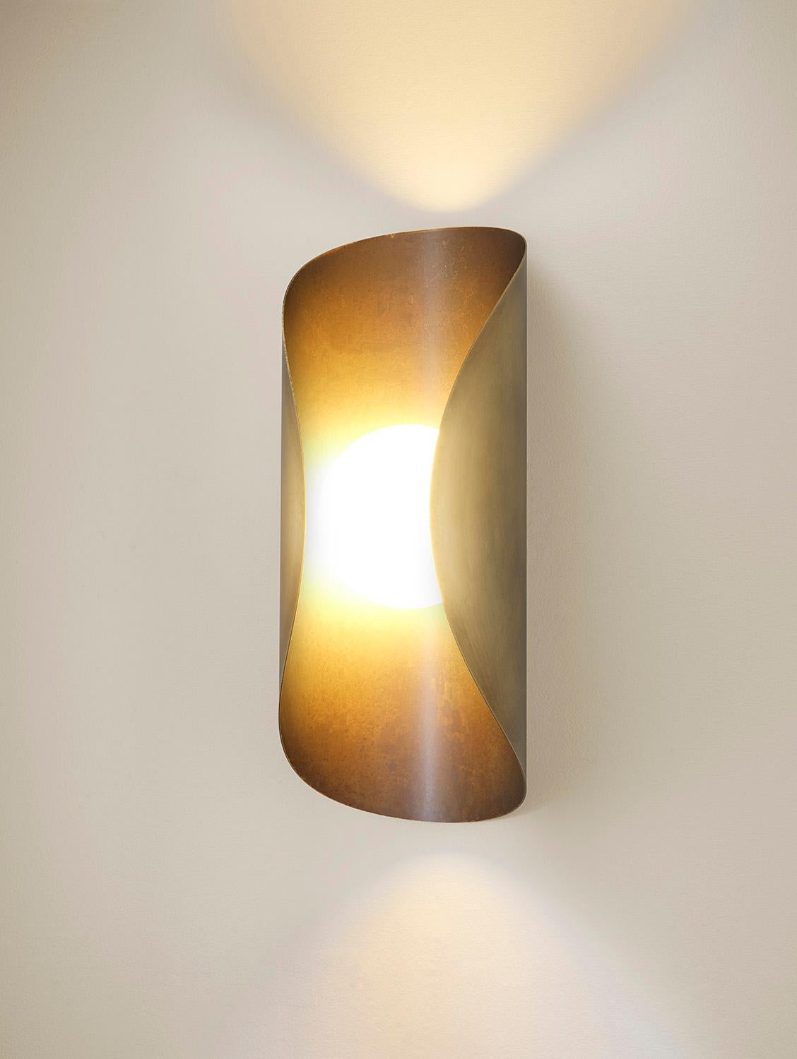 Perla Wall Sconce in Dark Bronze, Brass and Glass by Blueprint Lighting For Sale 1