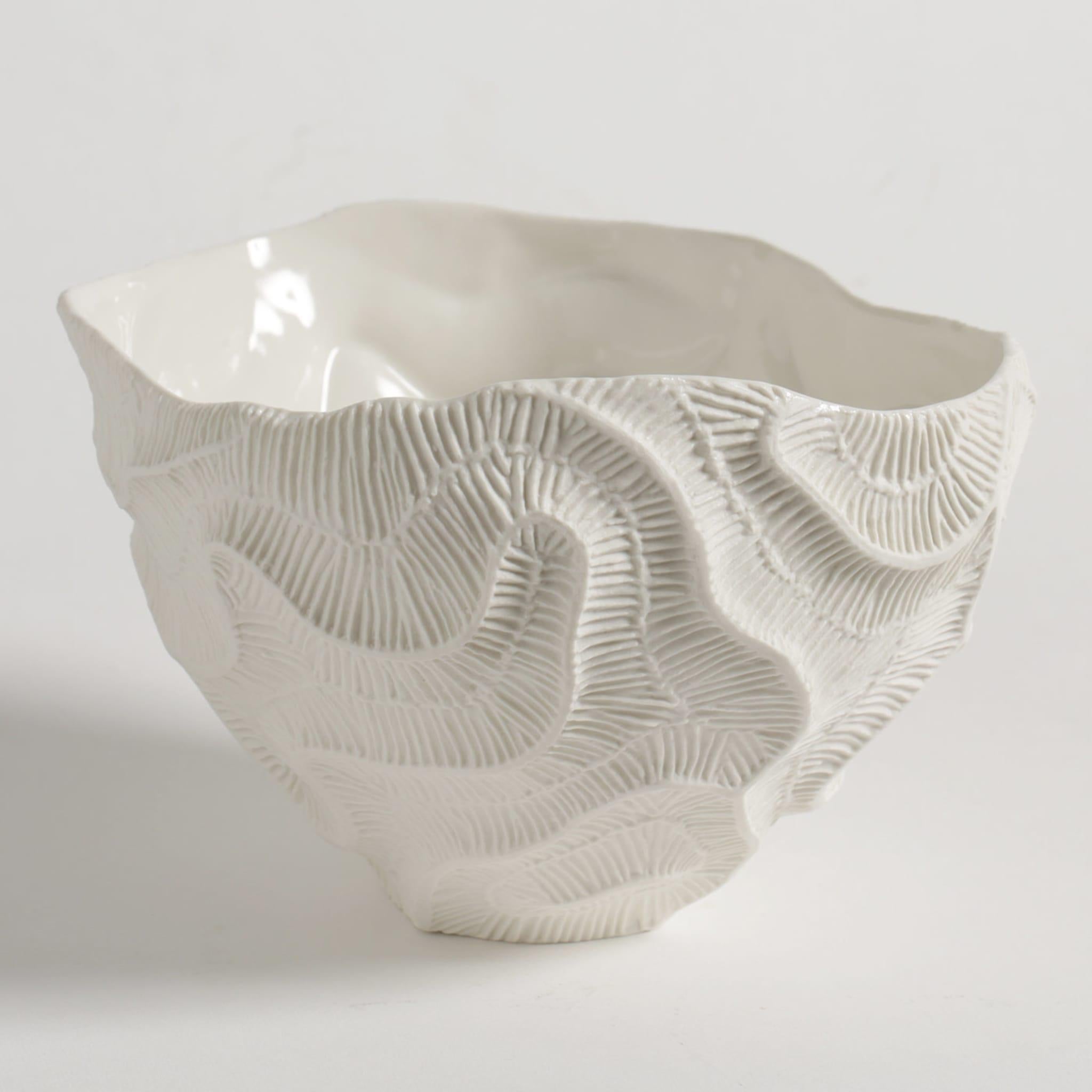 Porcelain Perla White Bowl For Sale
