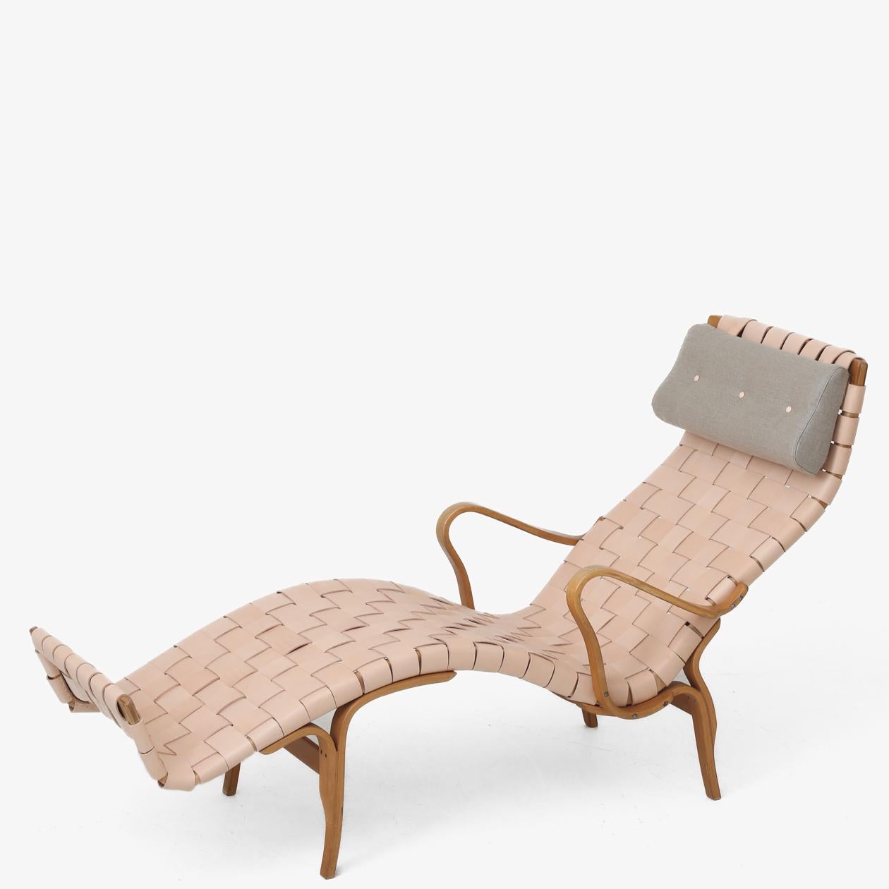 Pernilla 3 Chaise Longue by Bruno Mathsson In Good Condition For Sale In Copenhagen, DK