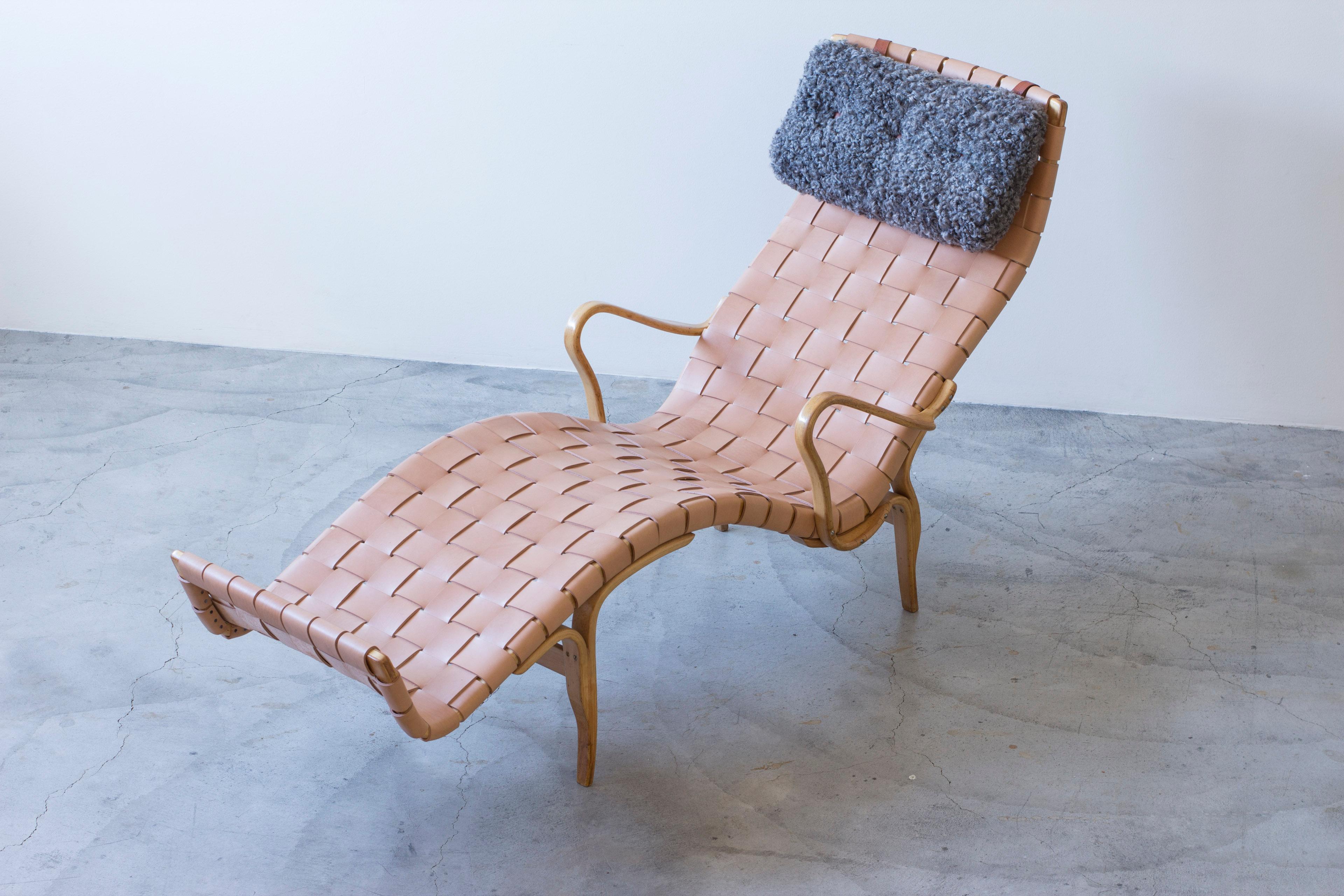 Chaise longue allongée modèle 