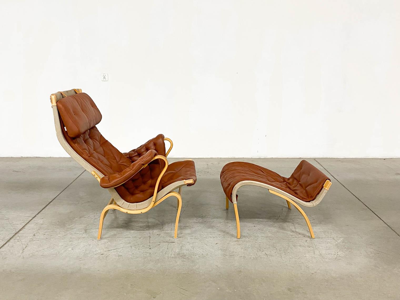 Pernilla 69 Lounge Chair with Ottoman by Bruno Mathsson for Dux, 1990s, Set of 4 For Sale 8