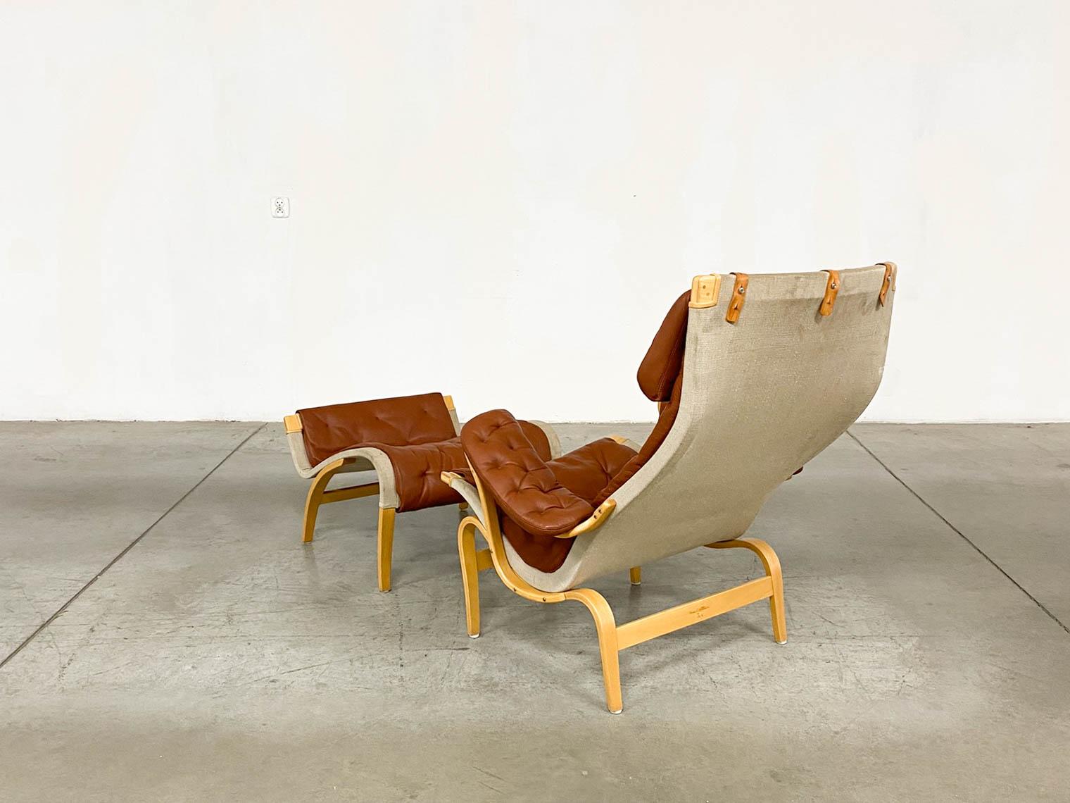 Pernilla 69 Lounge Chair with Ottoman by Bruno Mathsson for Dux, 1990s, Set of 4 For Sale 10
