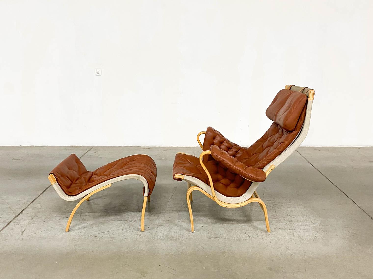 Pernilla 69 Lounge Chair with Ottoman by Bruno Mathsson for Dux, 1990s, Set of 4 For Sale 11