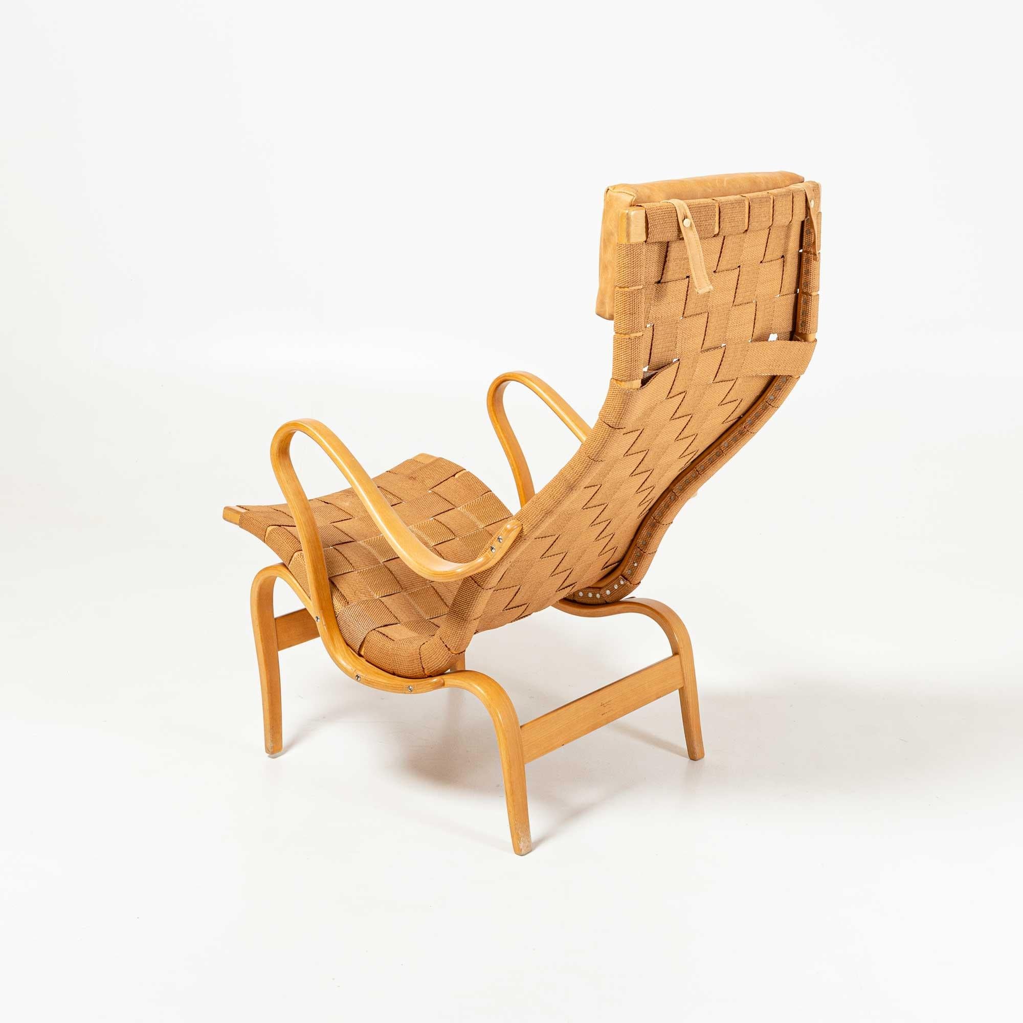 Swedish Pernilla High Chair by Bruno Mathsson for Firma Karl Mathsson 1940s For Sale