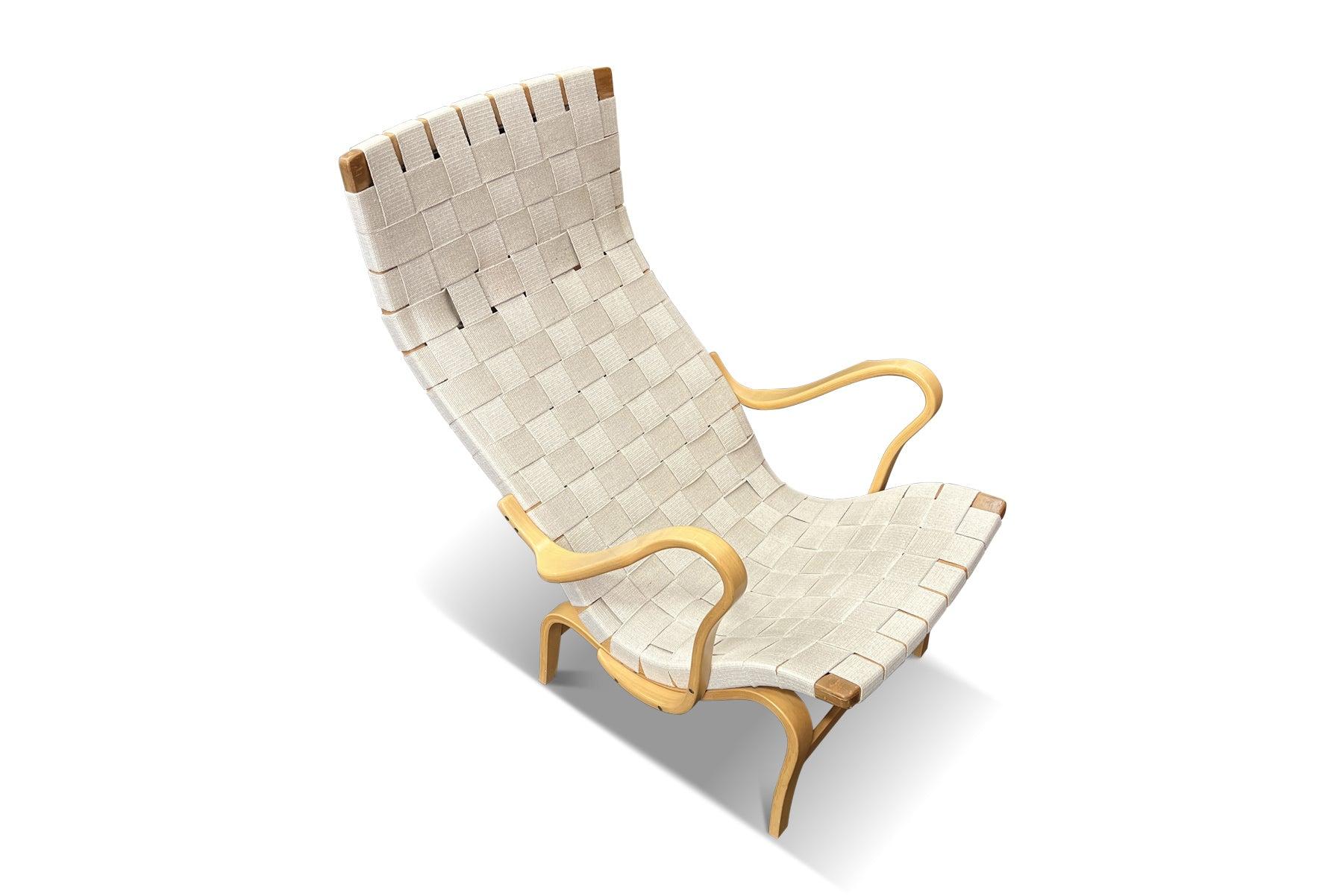 Pernilla Highback Lounge Chair in Beech by Bruno Mathsson In Excellent Condition In Berkeley, CA