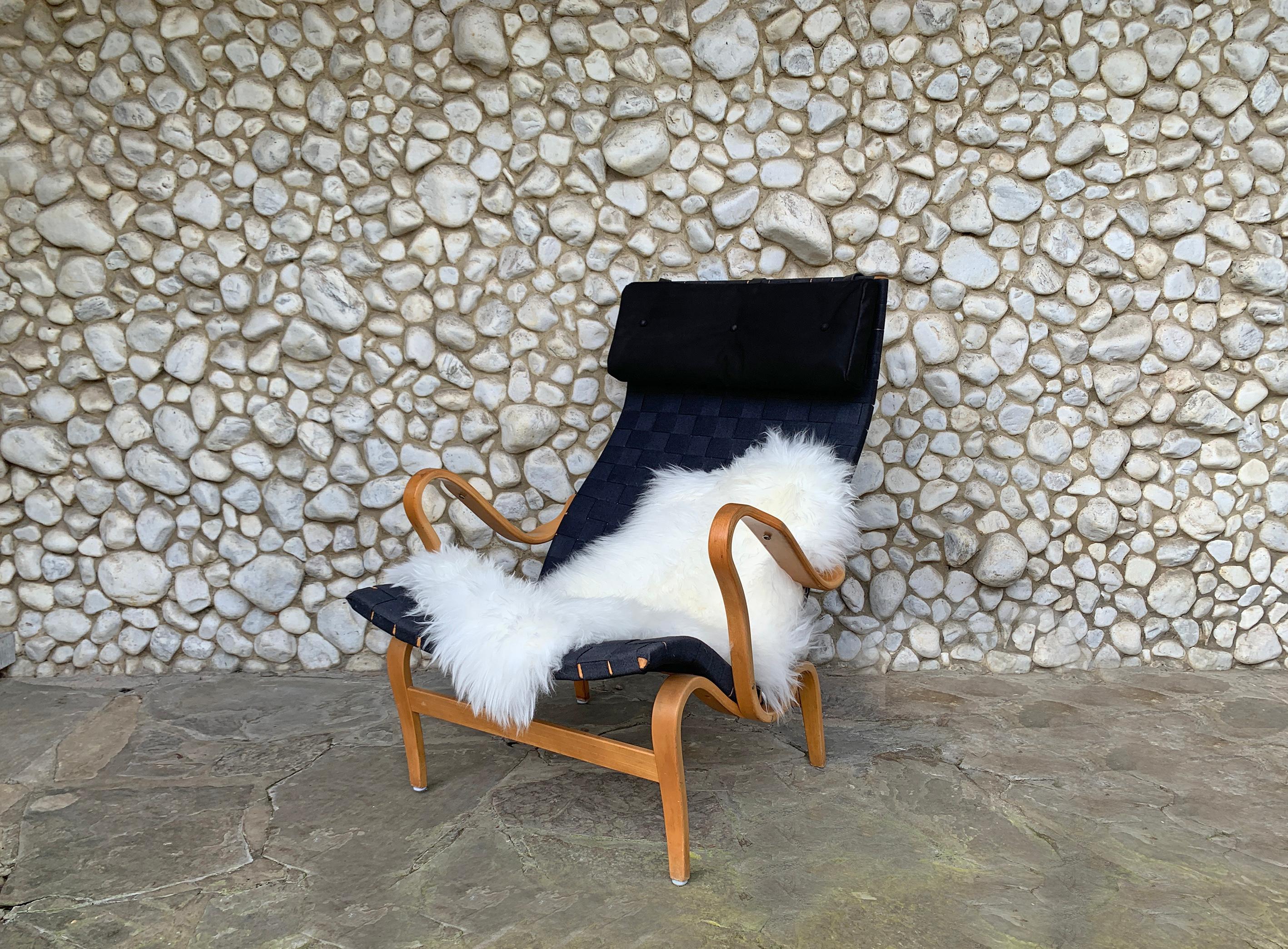 Pernilla Lounge Arm Chair in beech & black canvas by Bruno Mathsson, Sweden 1970 For Sale 7