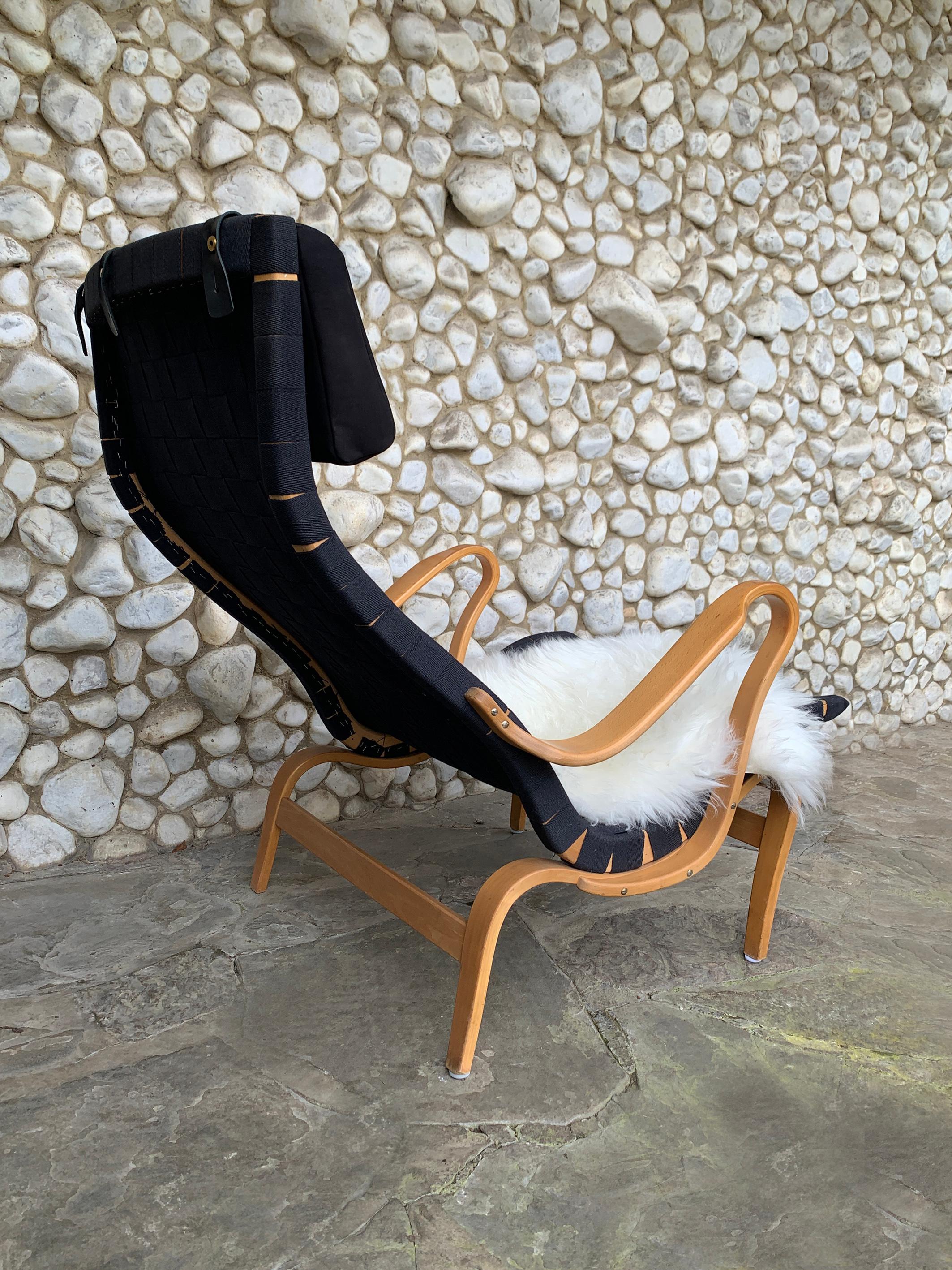 Pernilla Lounge Arm Chair in beech & black canvas by Bruno Mathsson, Sweden 1970 For Sale 1