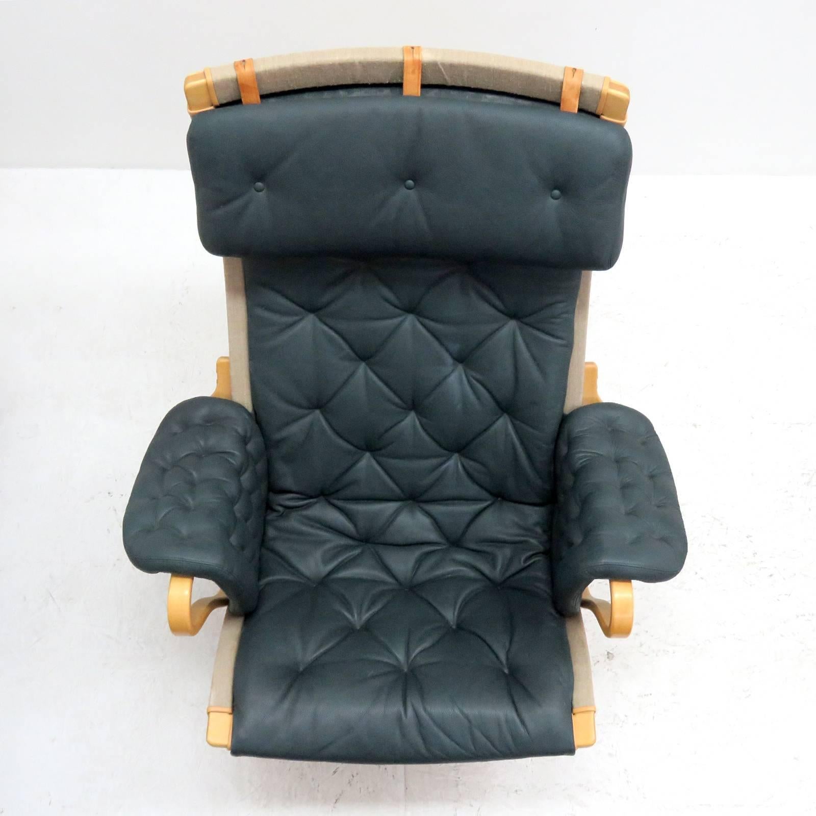Late 20th Century Pernilla Lounge Chair with Ottoman by Bruno Mathsson for DUX