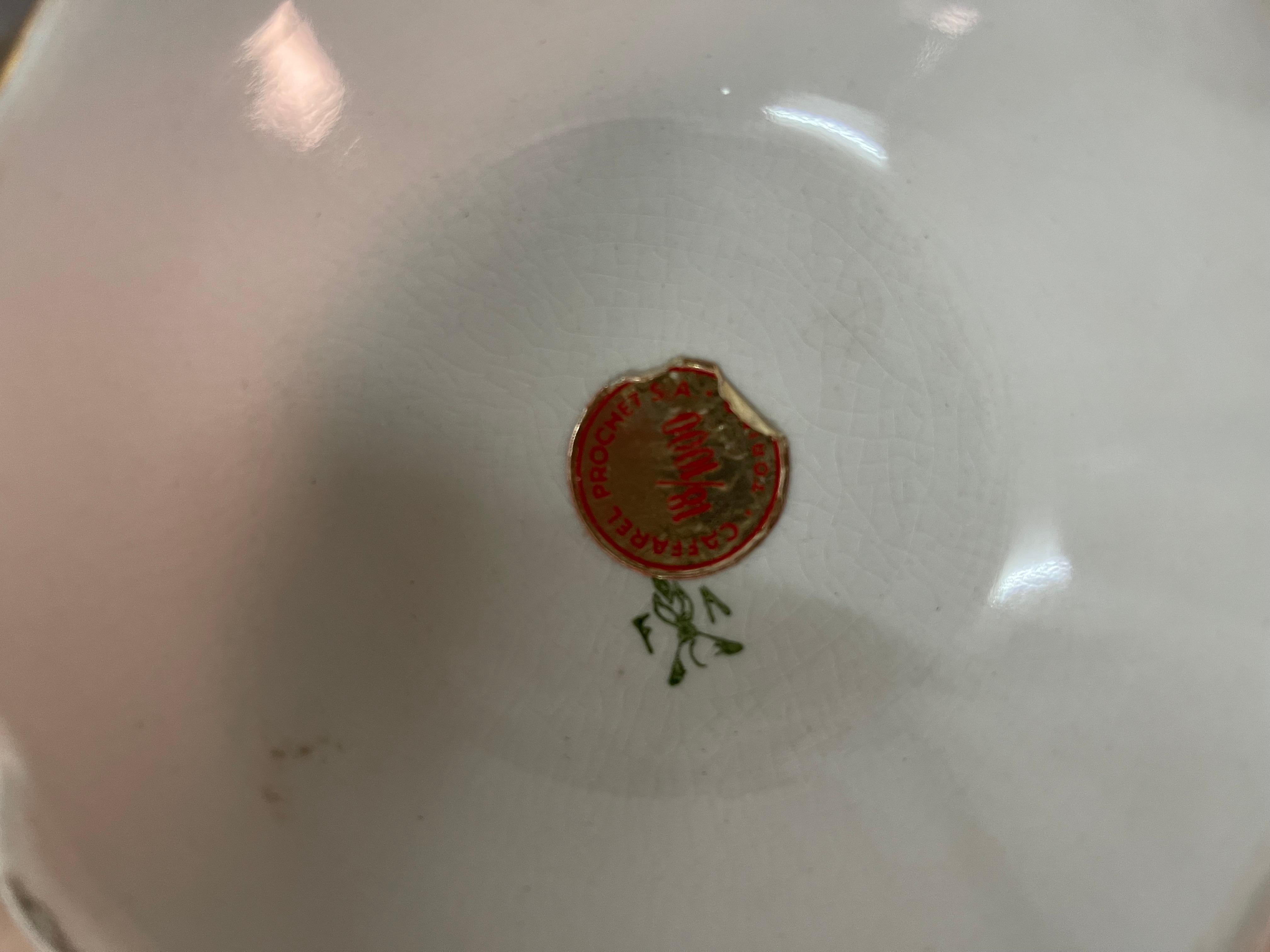 Perod signiert Weiß und Gold Porzellantasse im Angebot 3